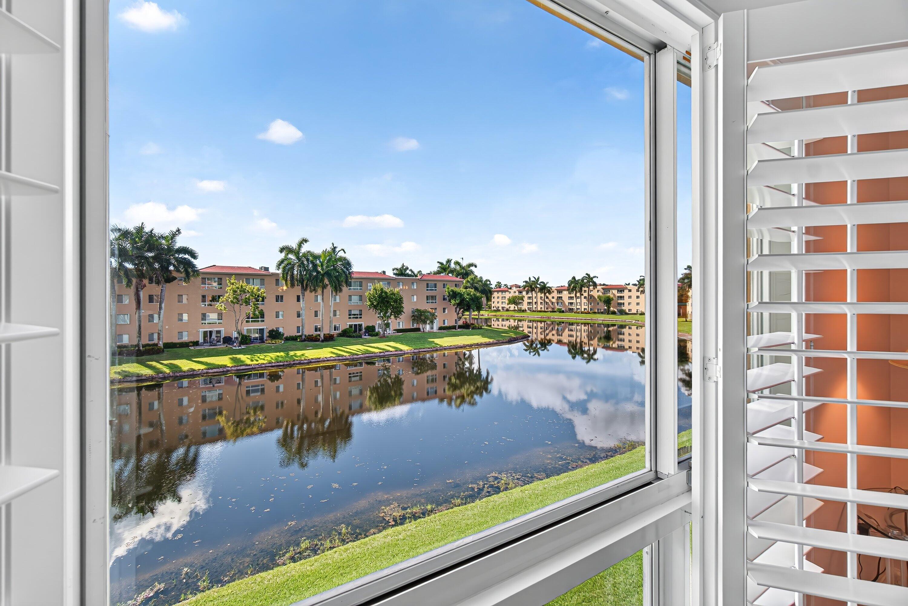 CORAL LAKES - Residential