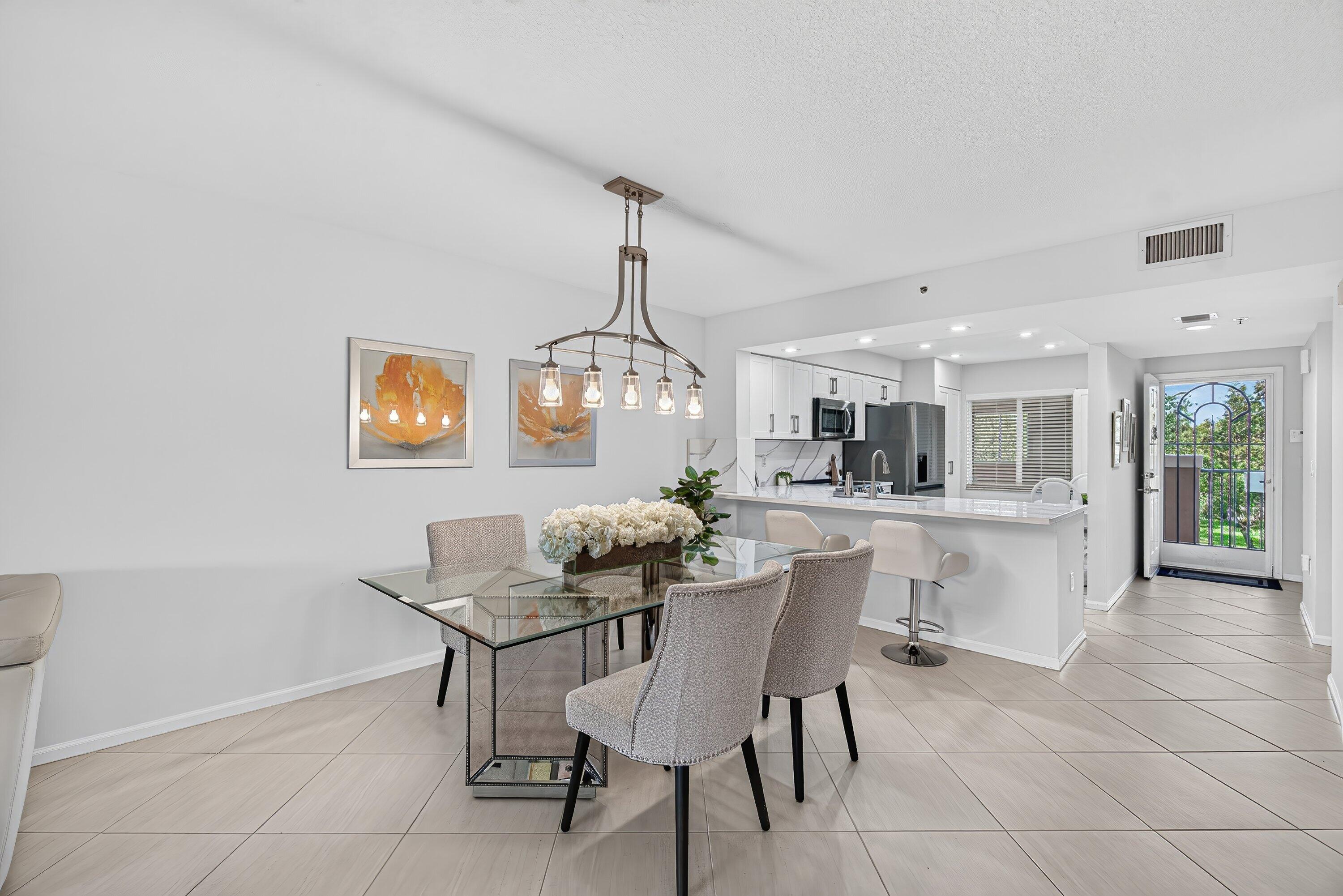 CORAL LAKES - Residential