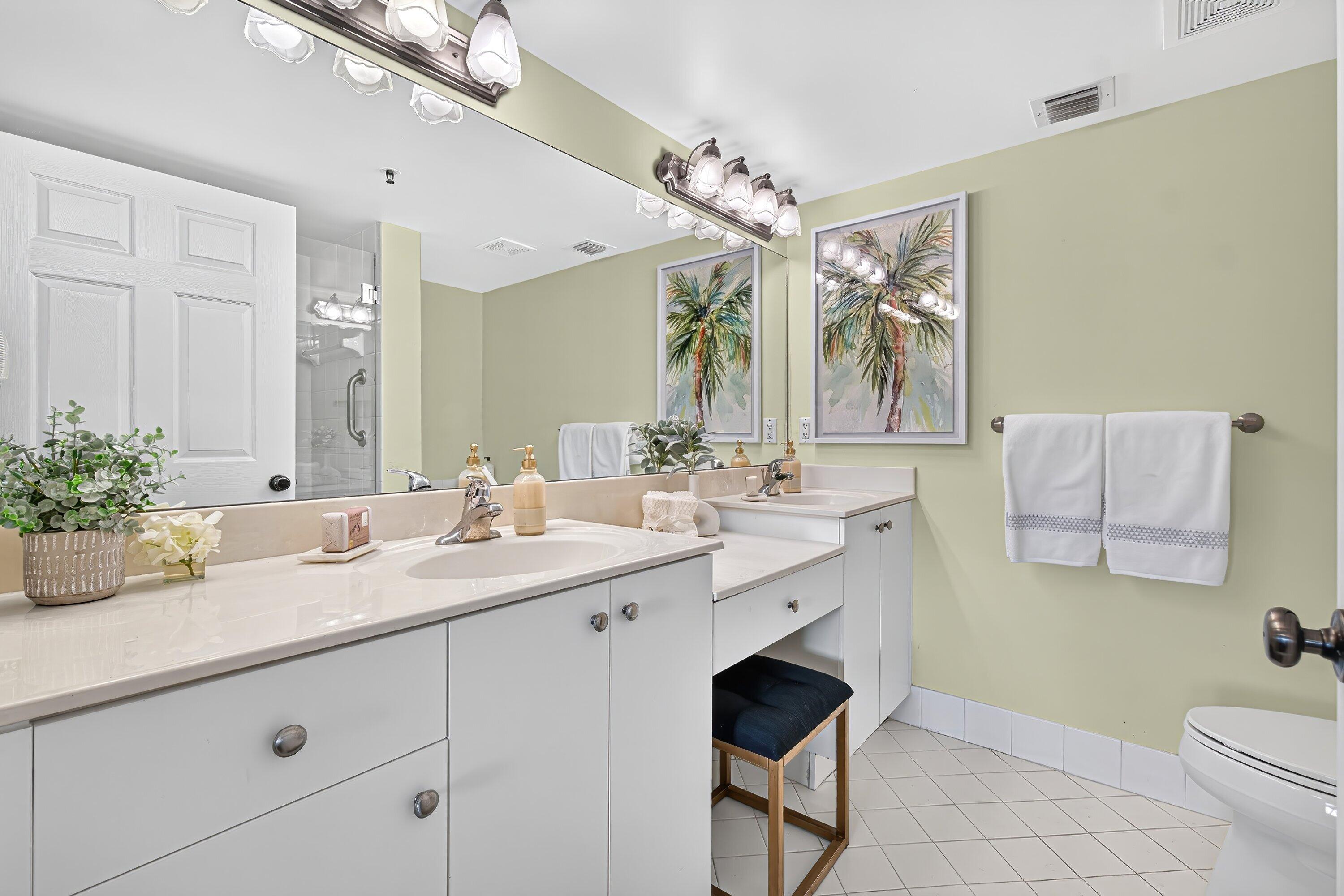 CORAL LAKES - Residential