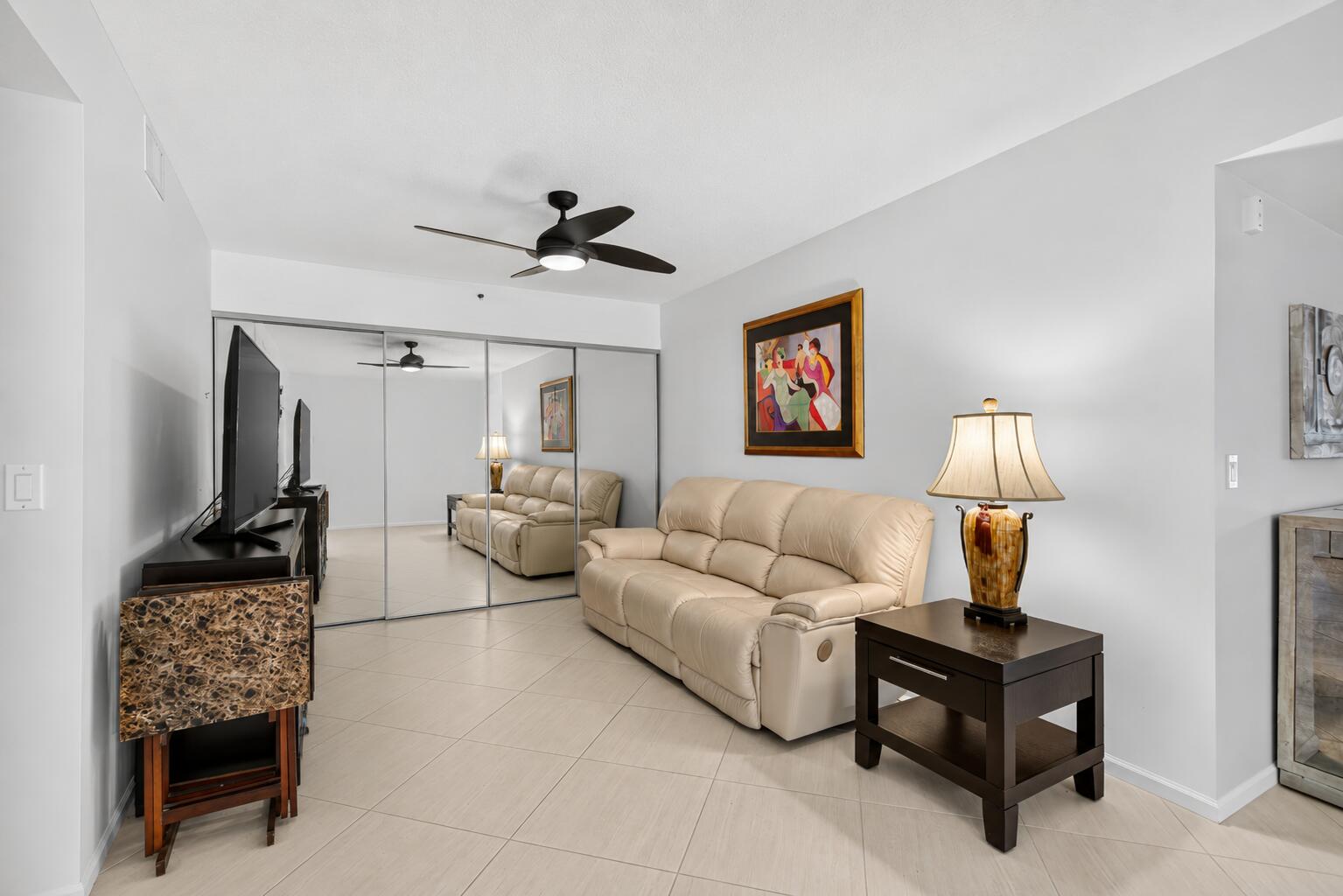 CORAL LAKES - Residential