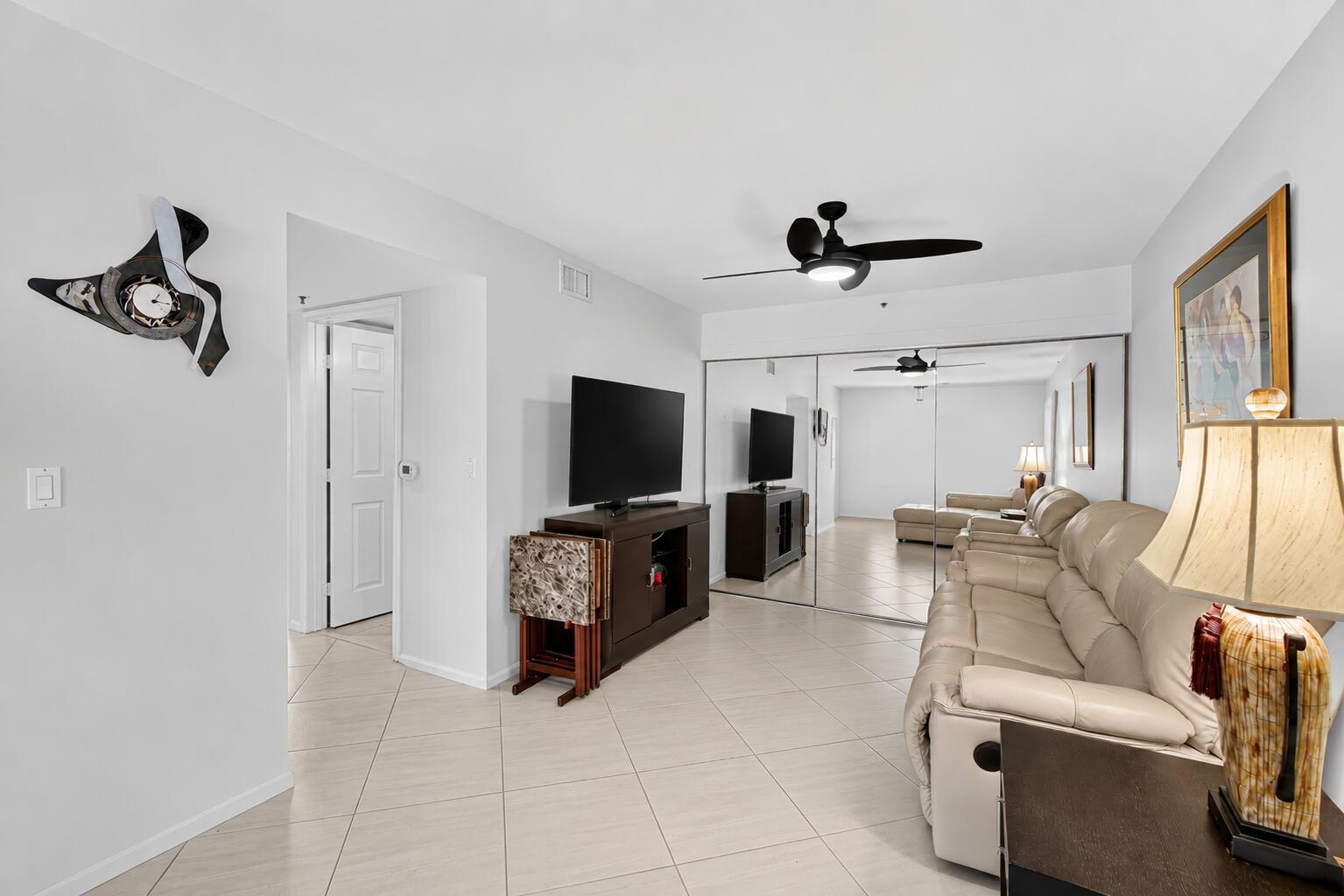 CORAL LAKES - Residential