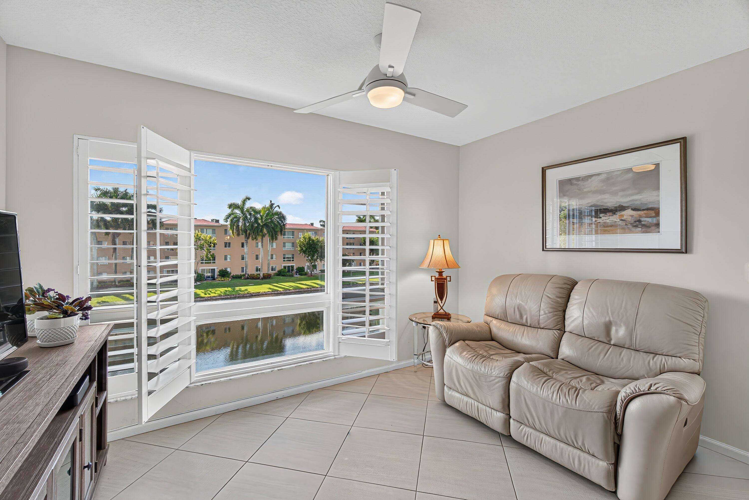 CORAL LAKES - Residential