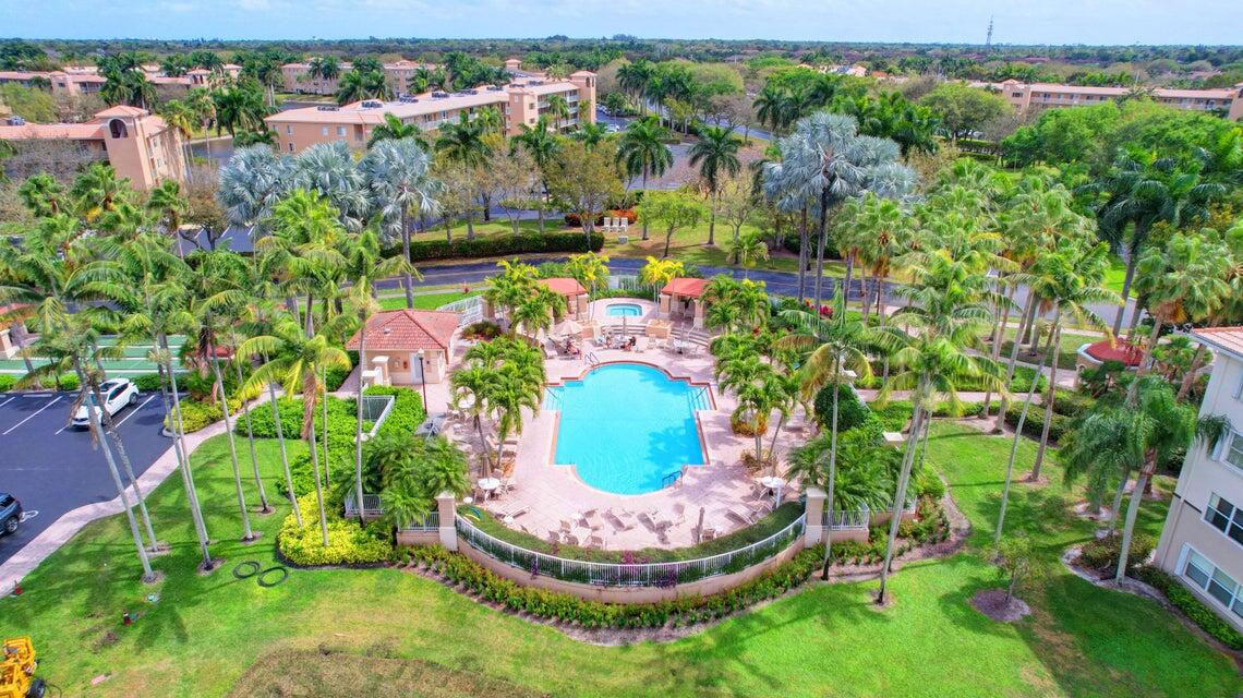 CORAL LAKES - Residential