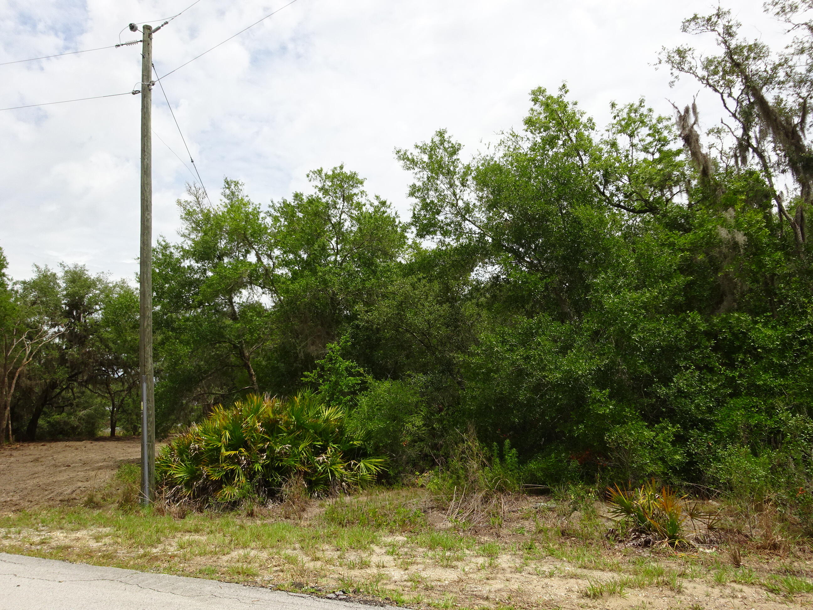 RAINBOW LAKES ESTATES SEC L - Land
