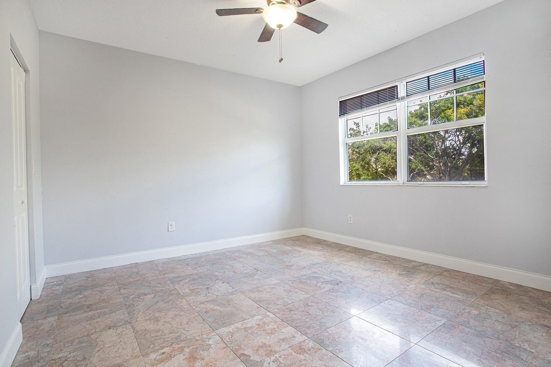 poinciana - Residential
