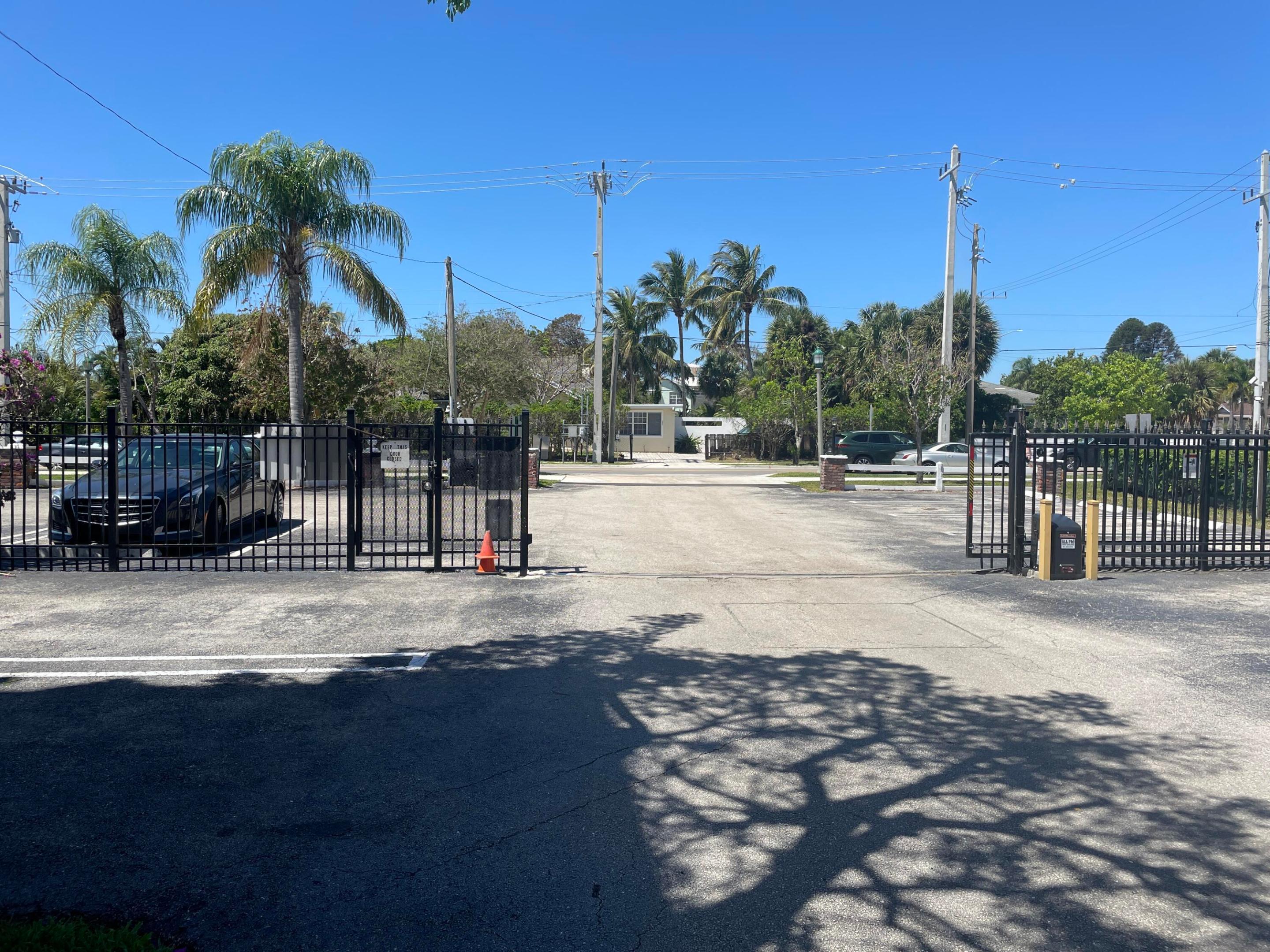 REGENCY SURF & RACQUET CLUB CONDO - Residential Lease