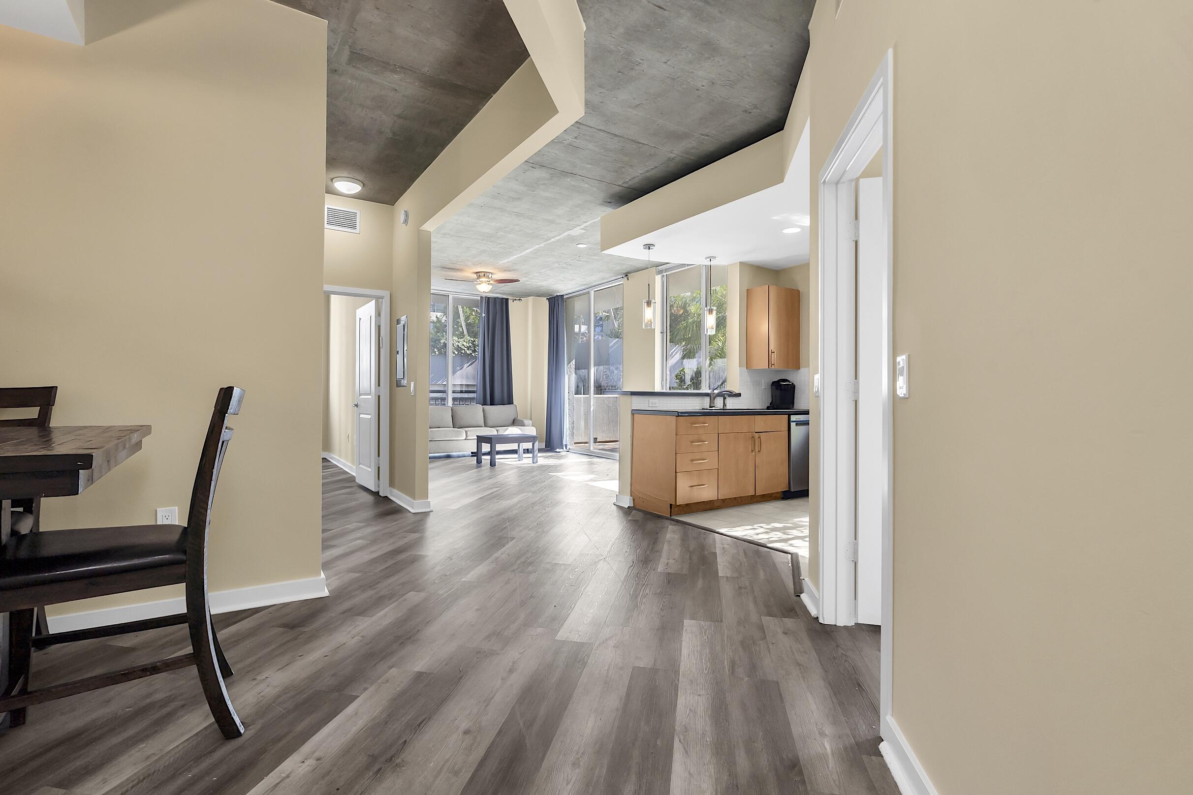 EDGE CONDO - Residential