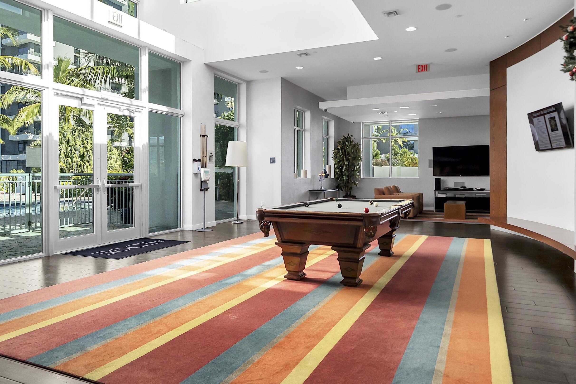 EDGE CONDO - Residential