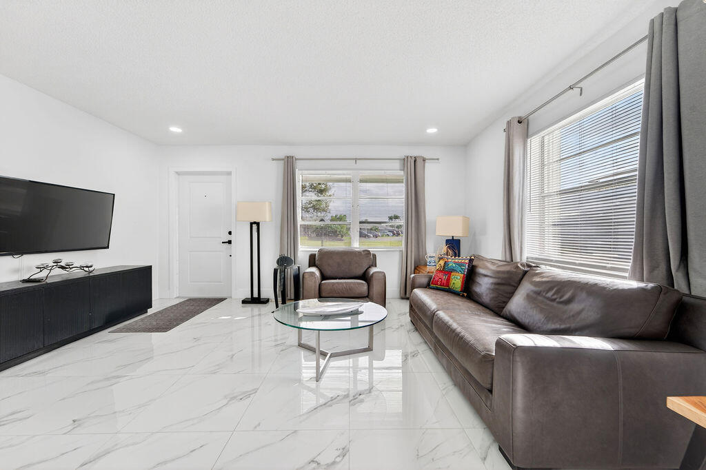 PALM BEACH LEISUREVILLE SEC 8 - Residential