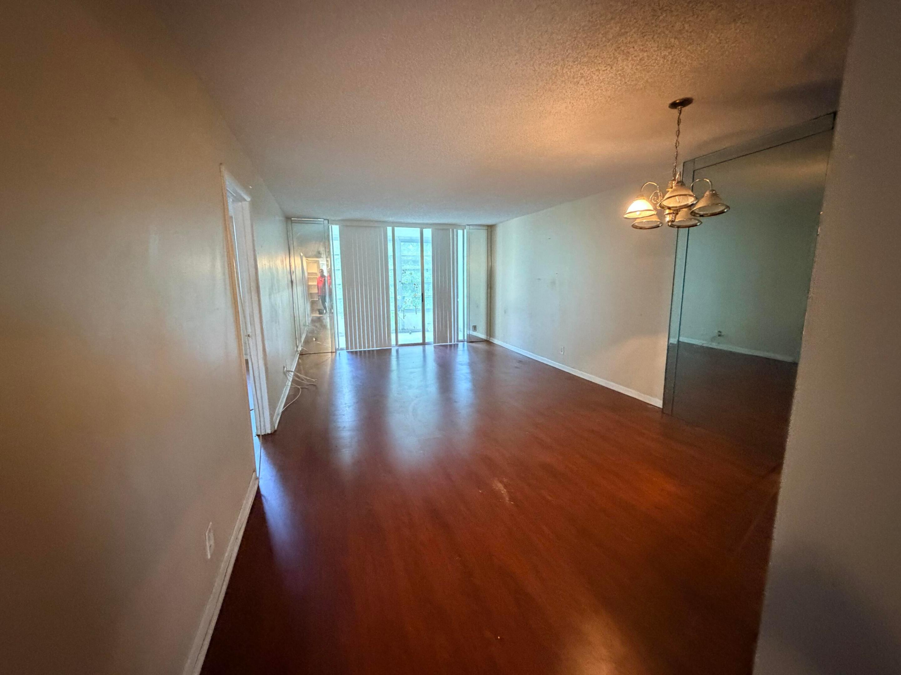 CYPRESS CHASE CONDO NO. 5 - Residential