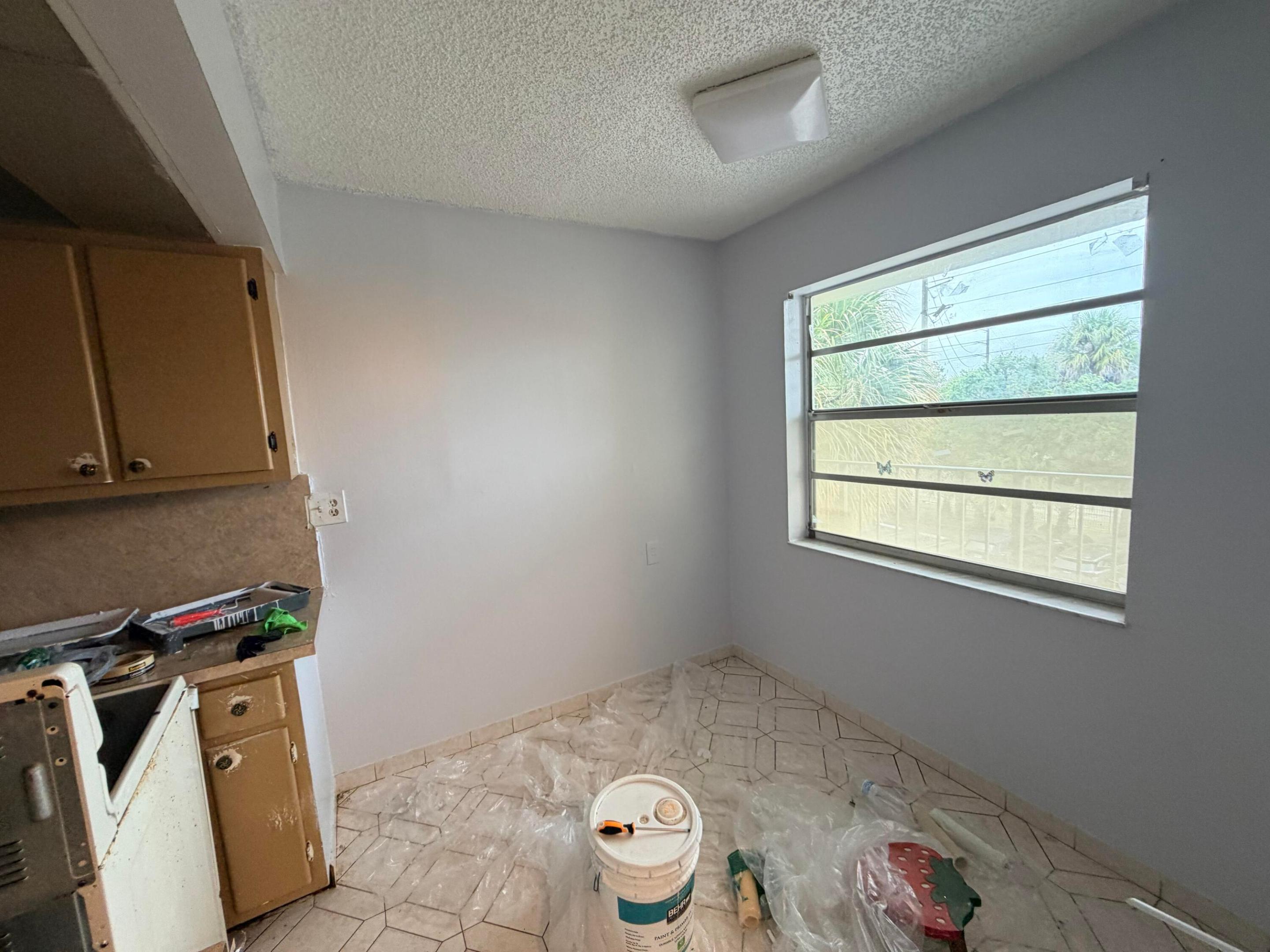 CYPRESS CHASE CONDO NO. 5 - Residential