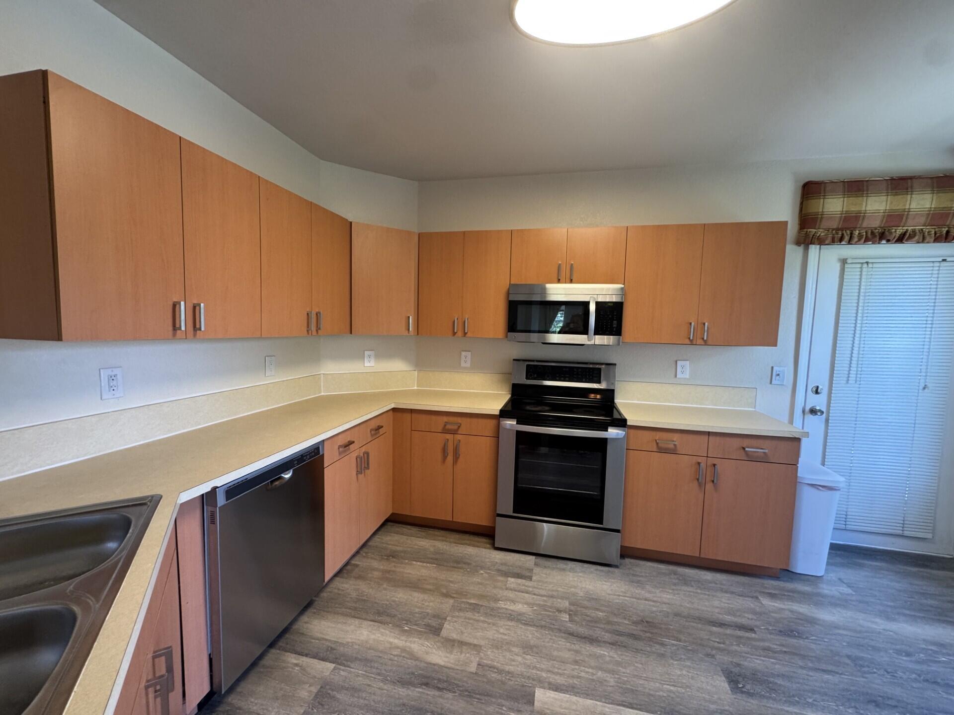 THE BELMONT II AT ST LUCIE WEST, A CONDOMINIUM - Residential Lease