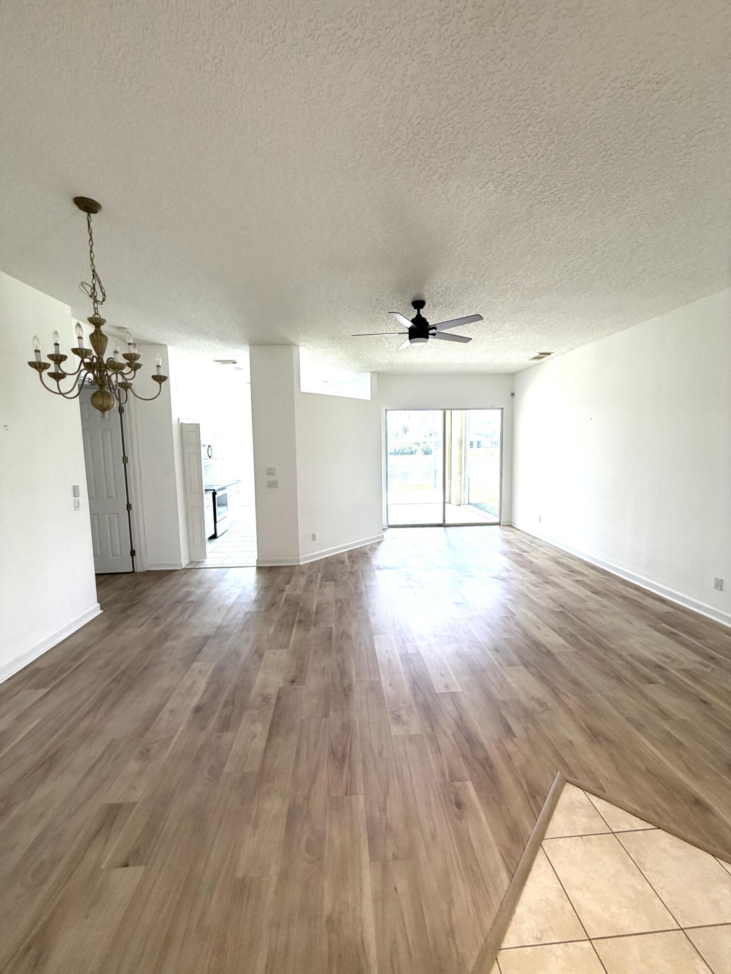 LAKE CHARLES PHASE 2B-1 - Residential Lease