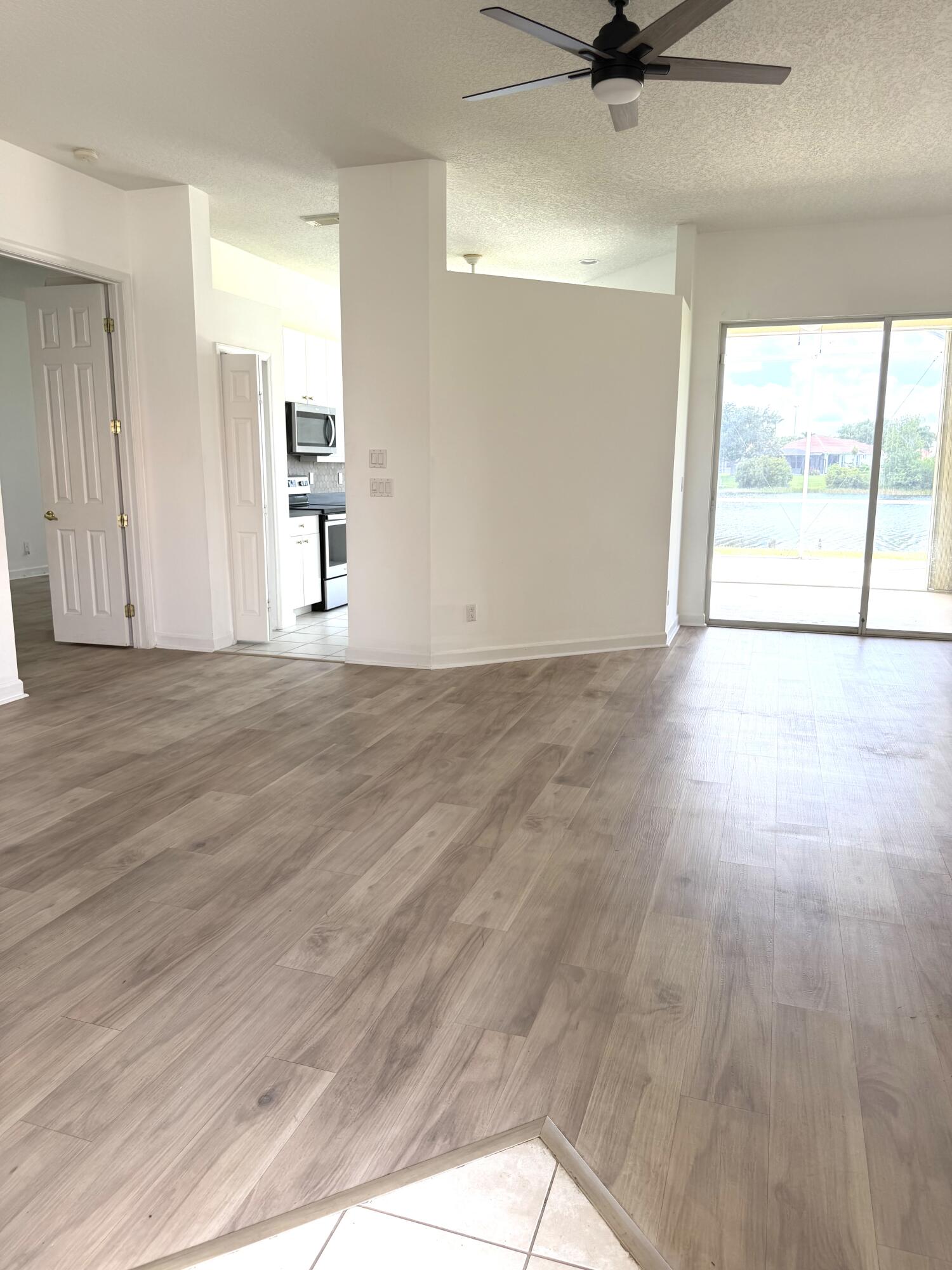 LAKE CHARLES PHASE 2B-1 - Residential Lease