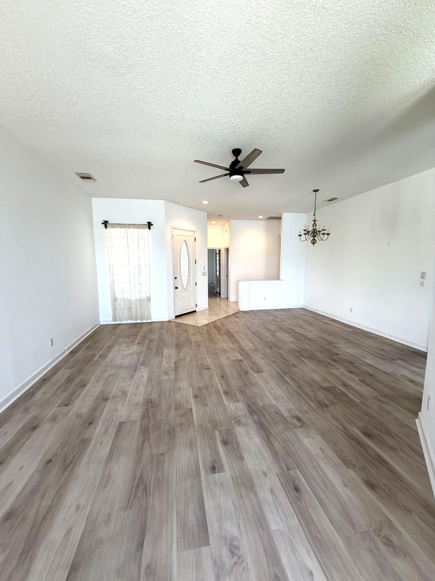 LAKE CHARLES PHASE 2B-1 - Residential Lease