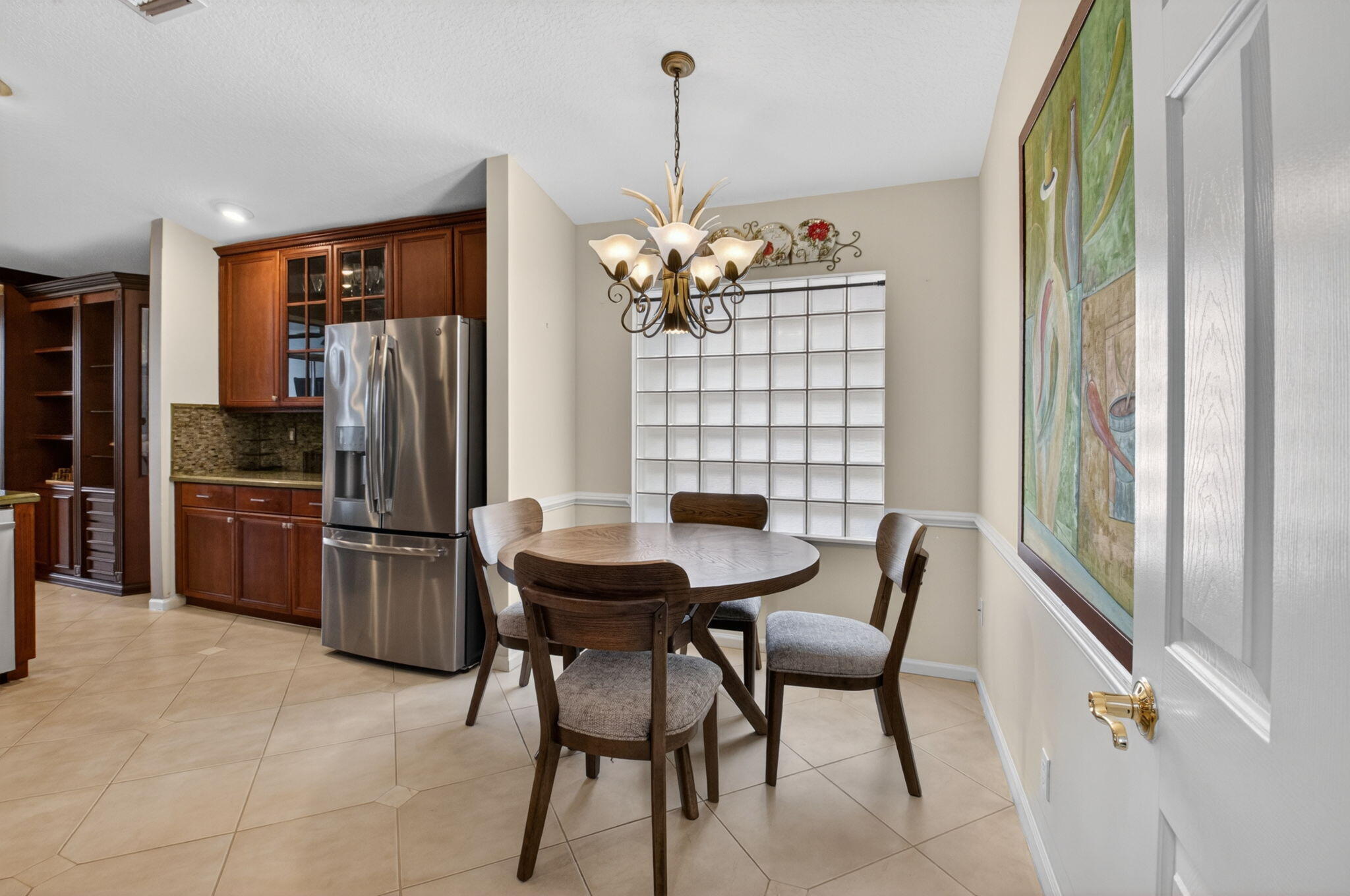 CASCADE LAKES - Residential Lease