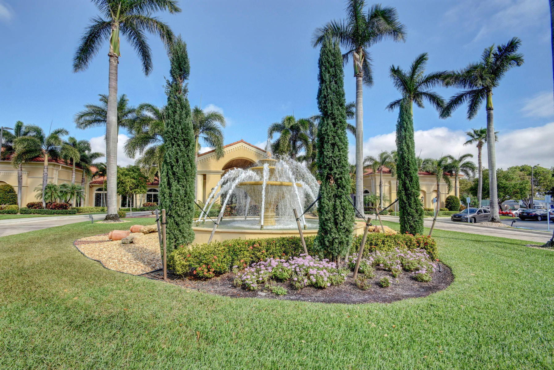 CASCADE LAKES - Residential Lease