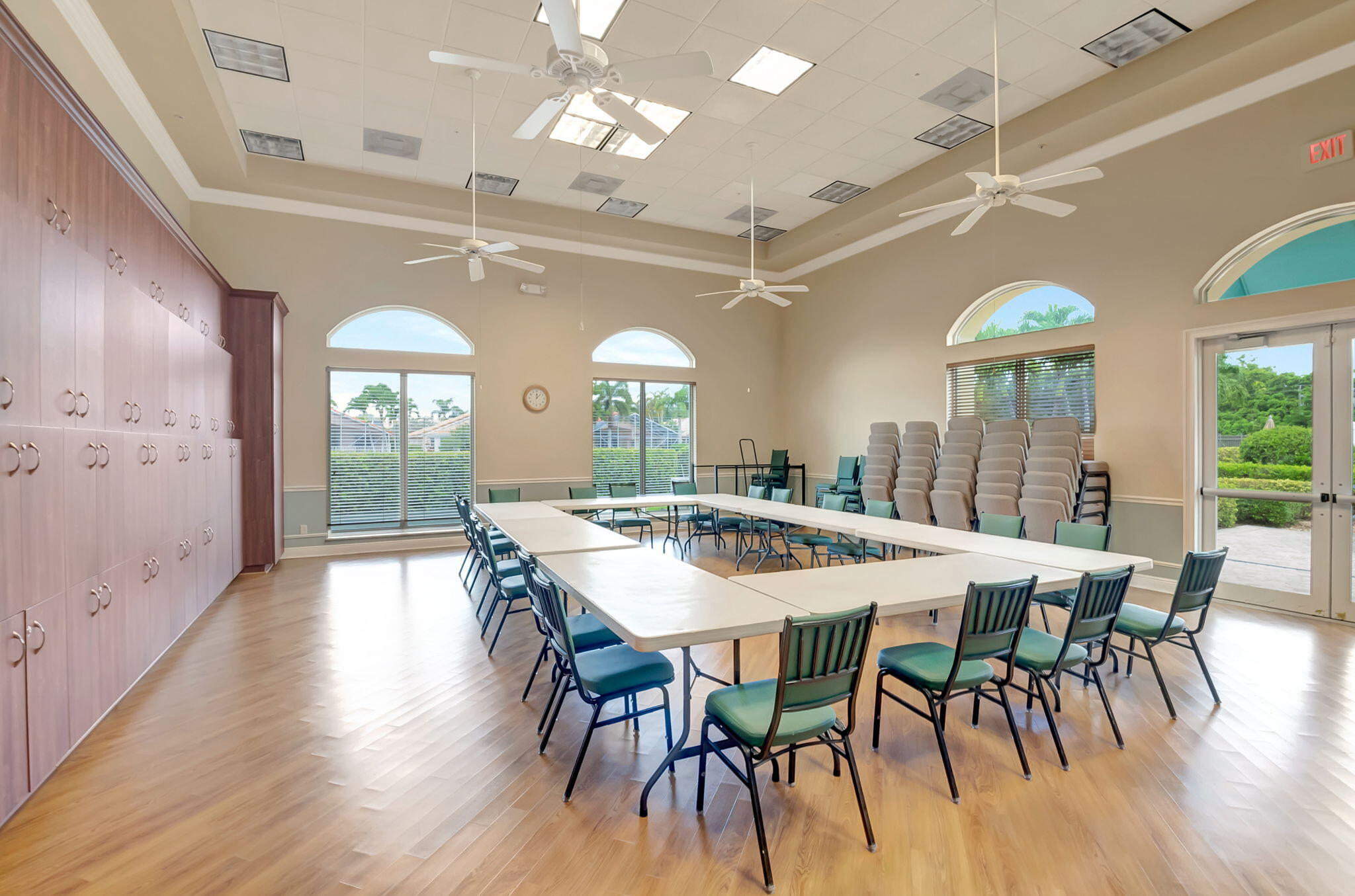 CASCADE LAKES - Residential Lease