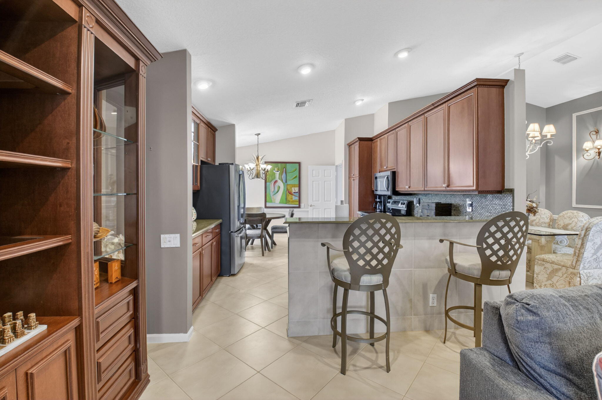 CASCADE LAKES - Residential Lease