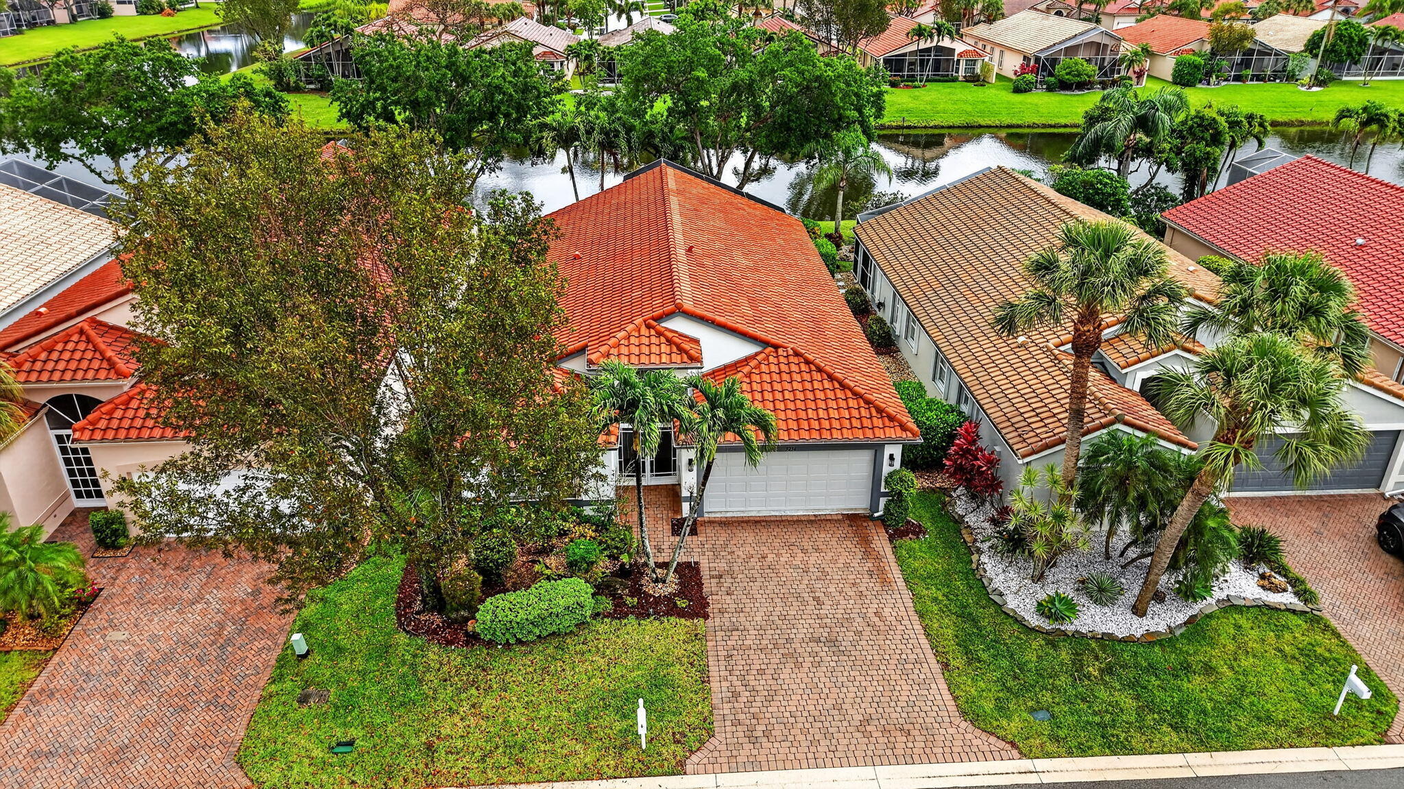 CASCADE LAKES - Residential Lease