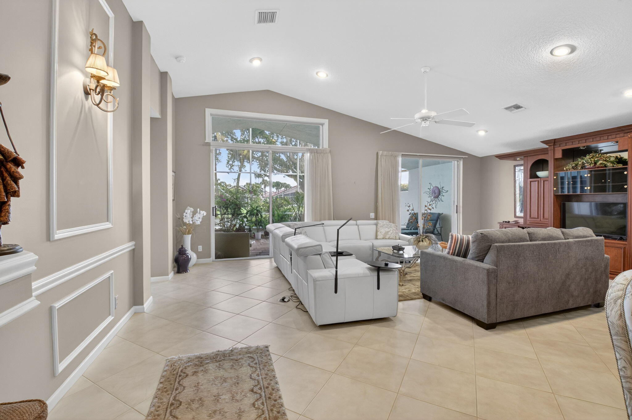 CASCADE LAKES - Residential Lease