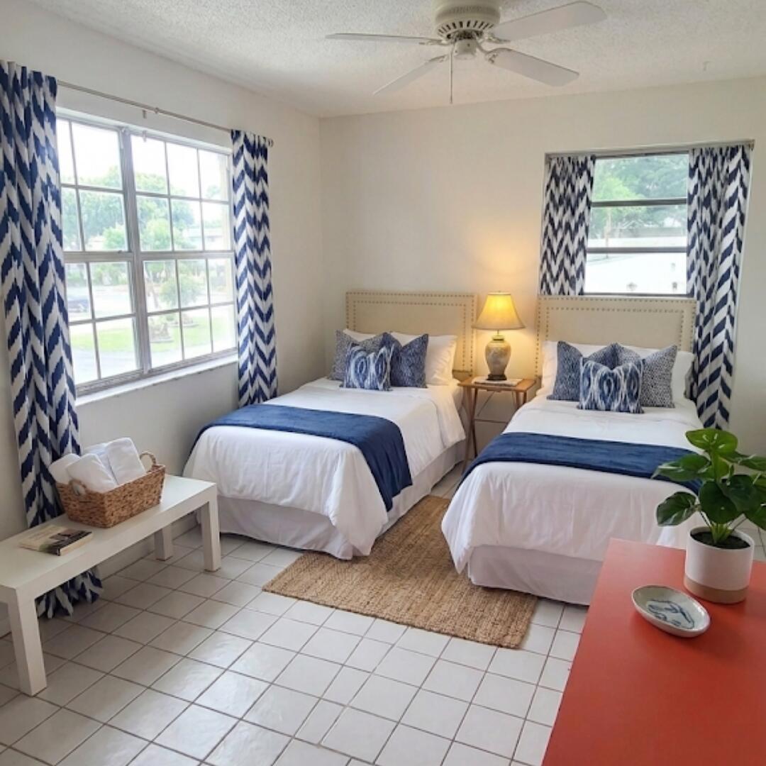 PALM GREENS AT VILLA DEL RAY CONDO II - Residential Lease