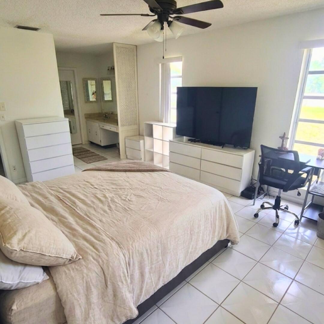 PALM GREENS AT VILLA DEL RAY CONDO II - Residential Lease