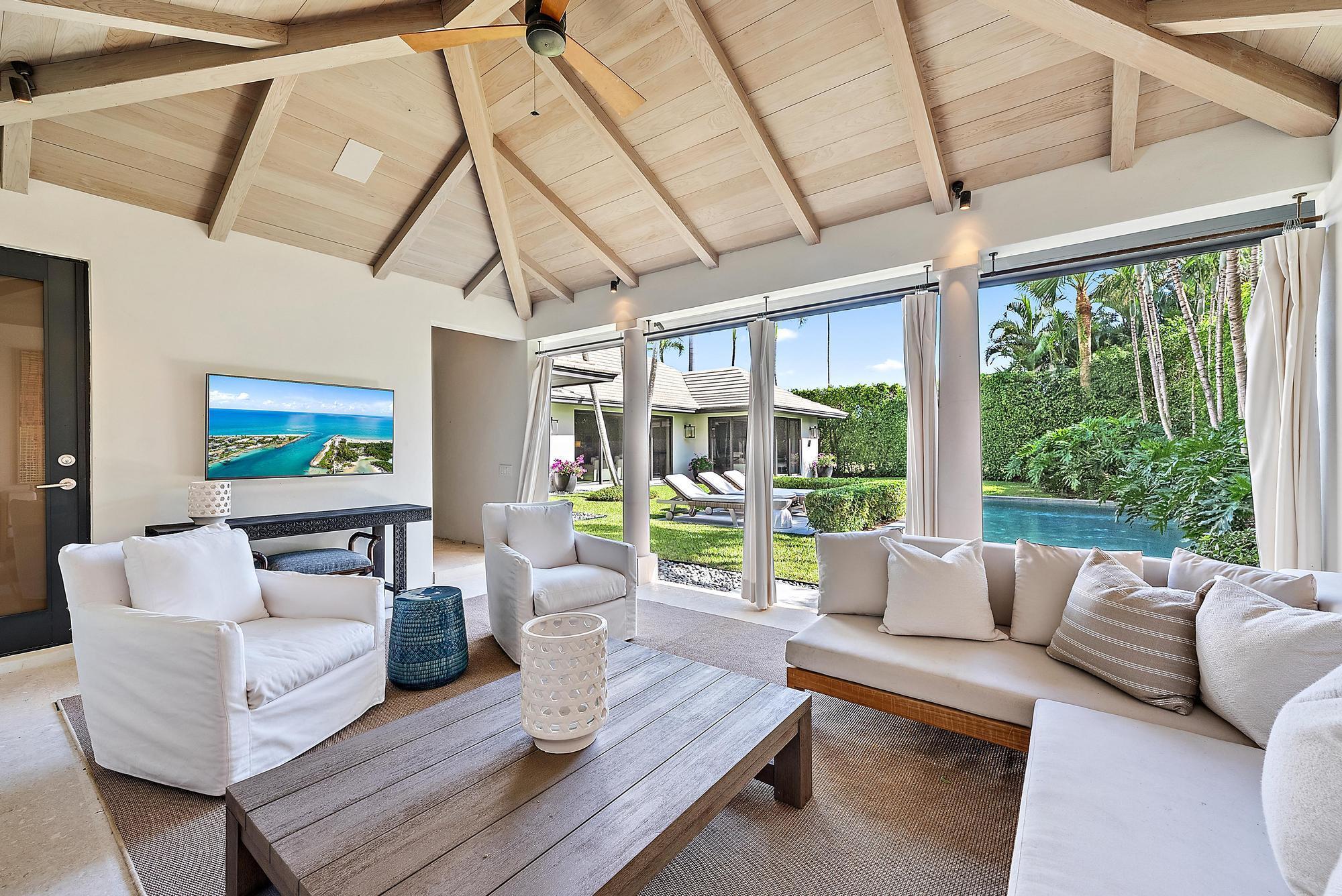 WOODS LANDING PL 3 IN - Residential