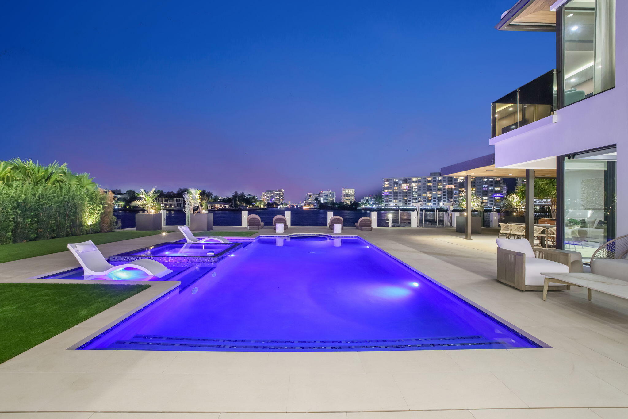 SEA ISLAND - Residential