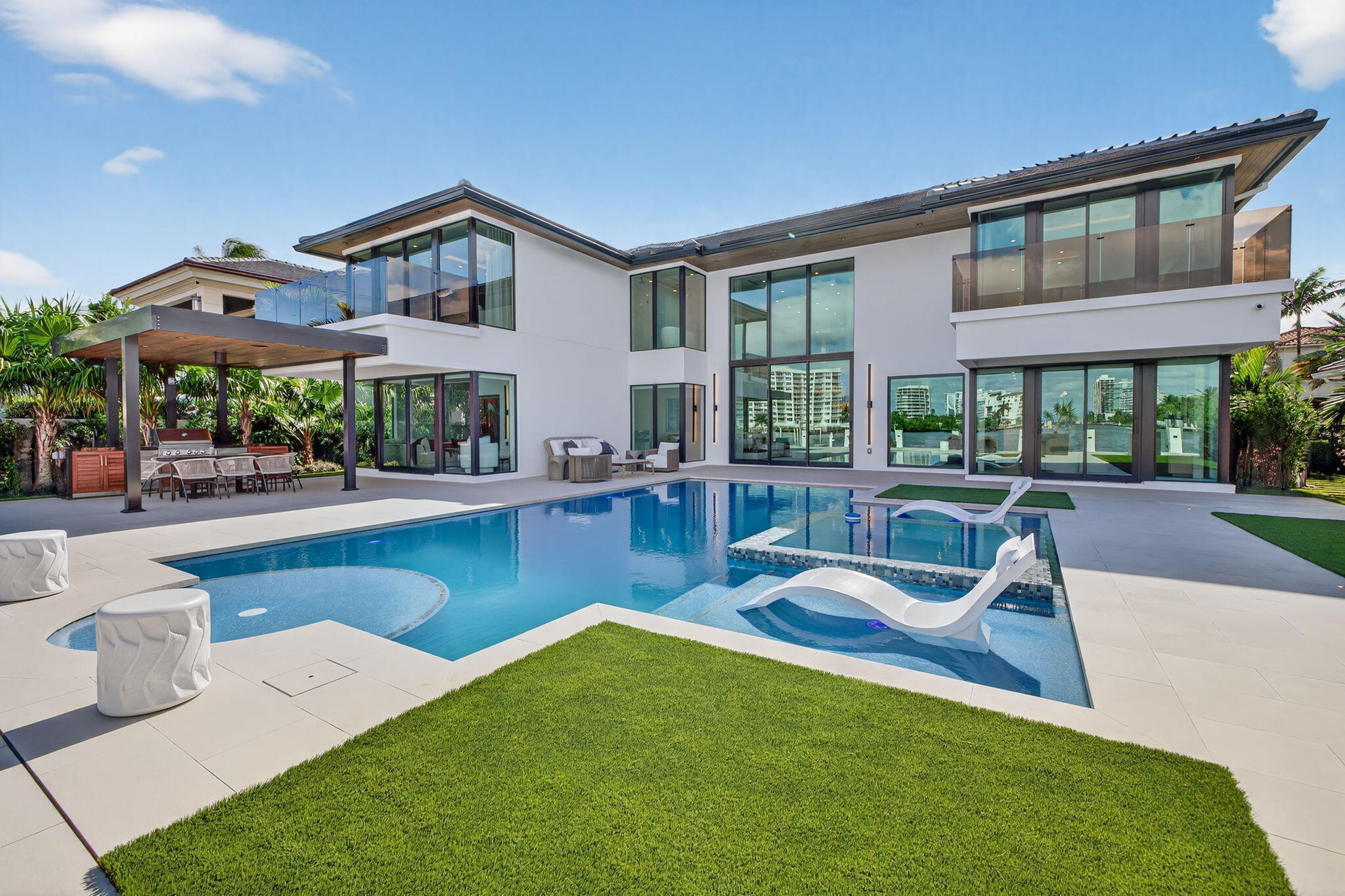 SEA ISLAND - Residential