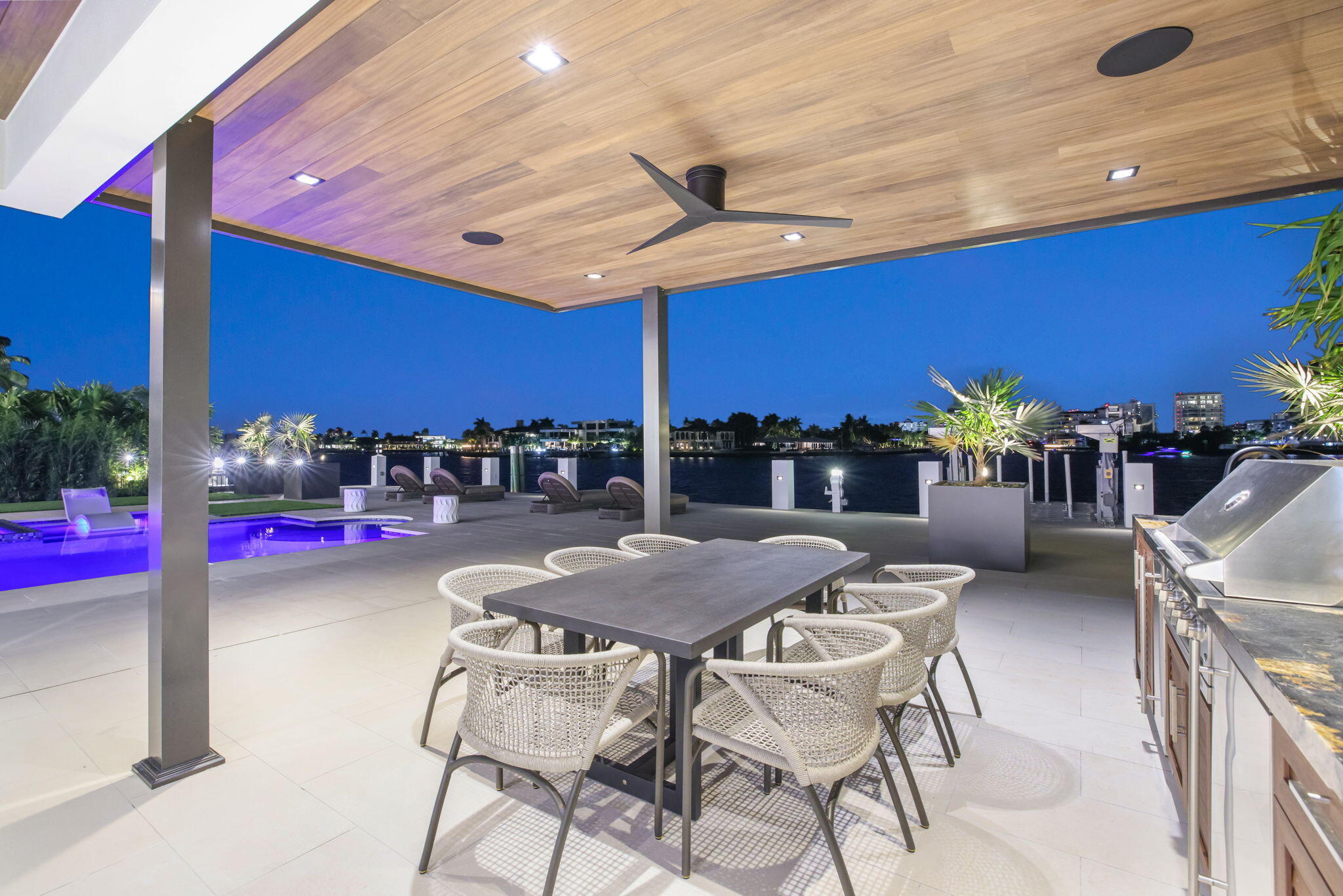 SEA ISLAND - Residential