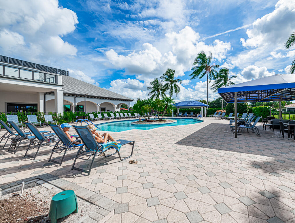 VENETIAN ISLES - Residential