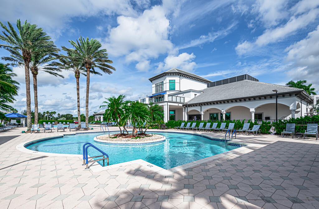 VENETIAN ISLES - Residential