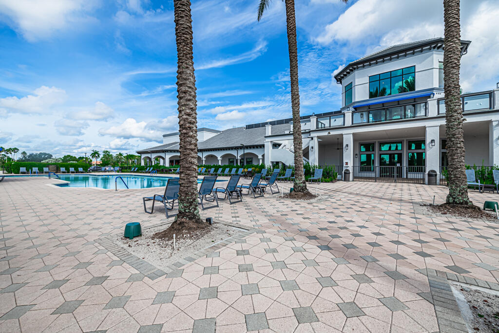 VENETIAN ISLES - Residential