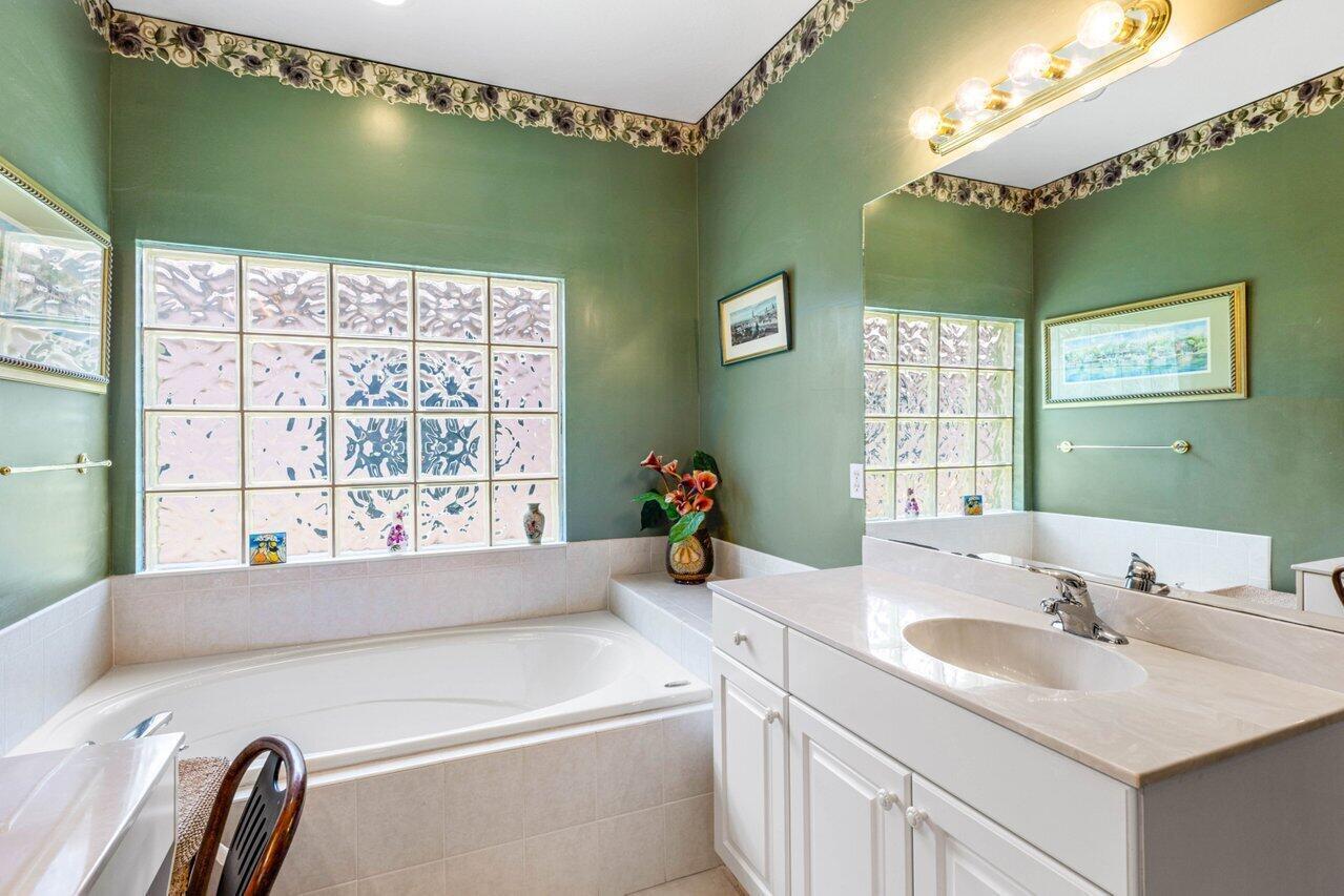VENETIAN ISLES - Residential