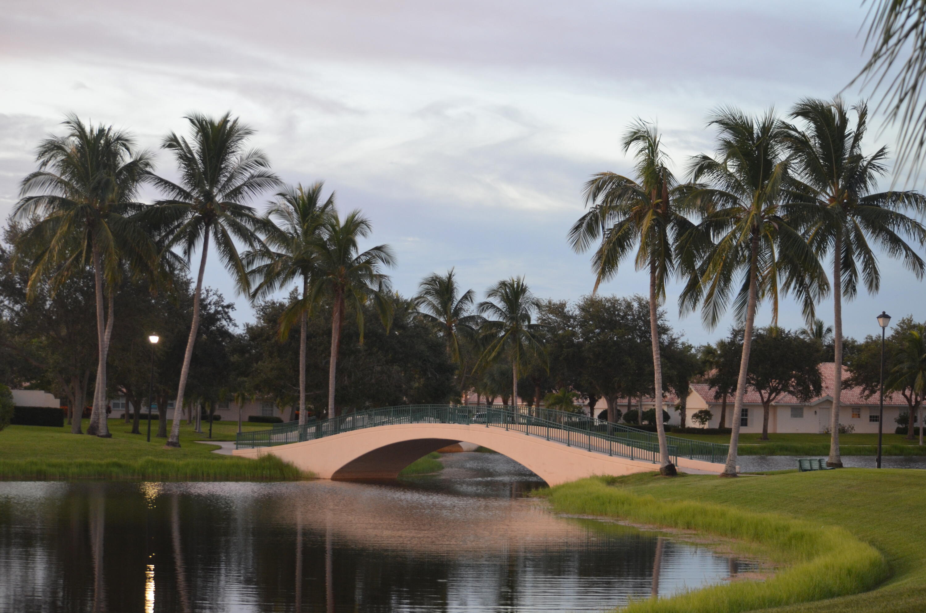 RIVERWALK - Residential