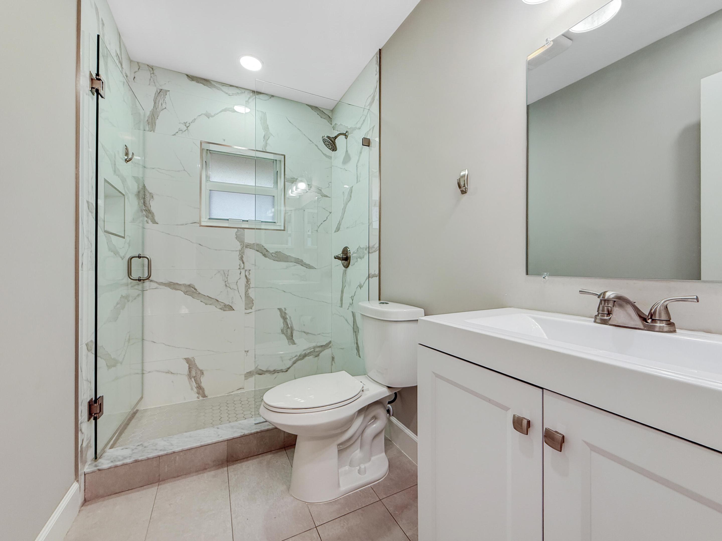 PALM GREENS AT VILLA DEL RAY CONDO II - Residential