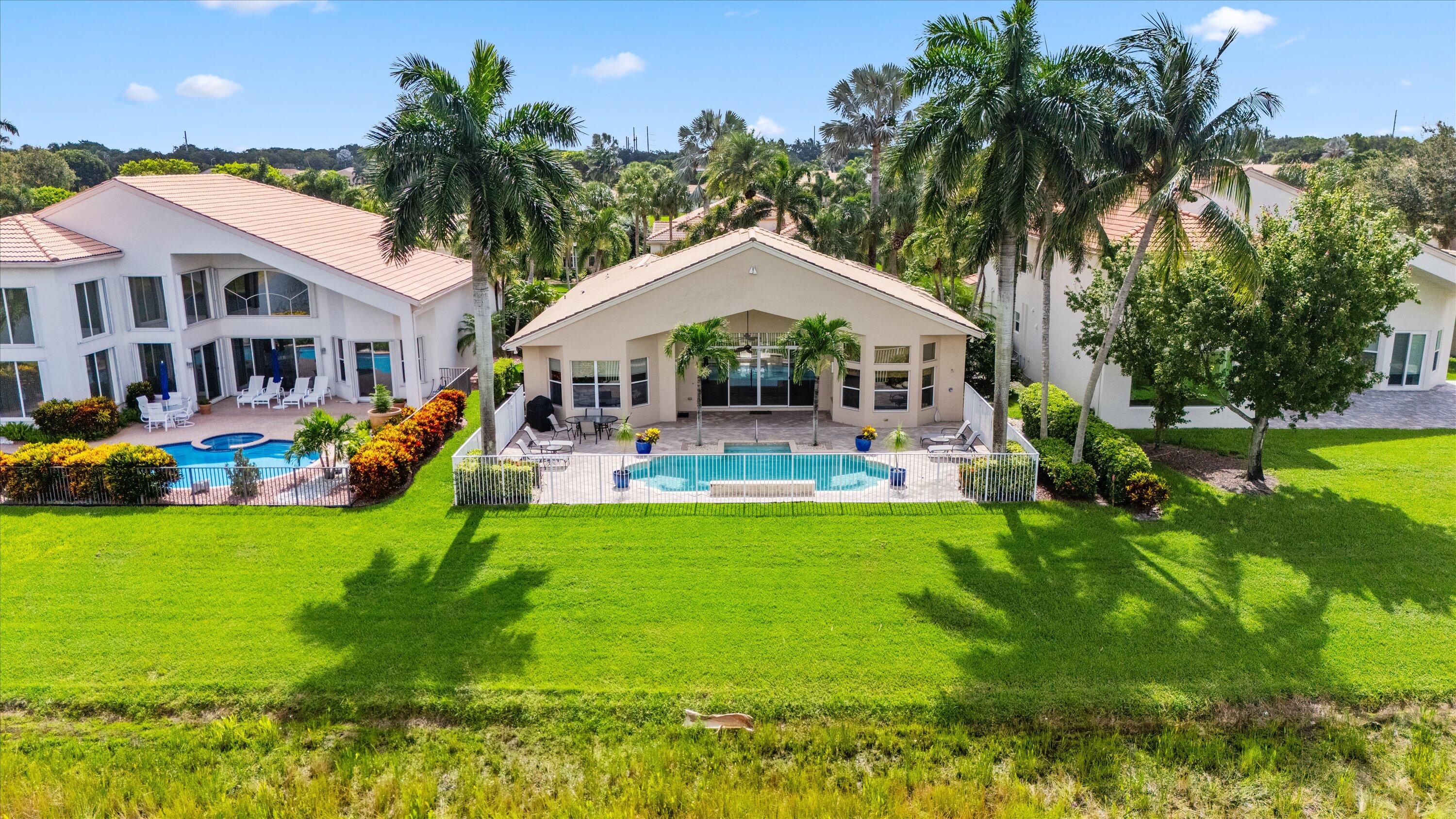 VALENCIA PALMS 3 - Residential