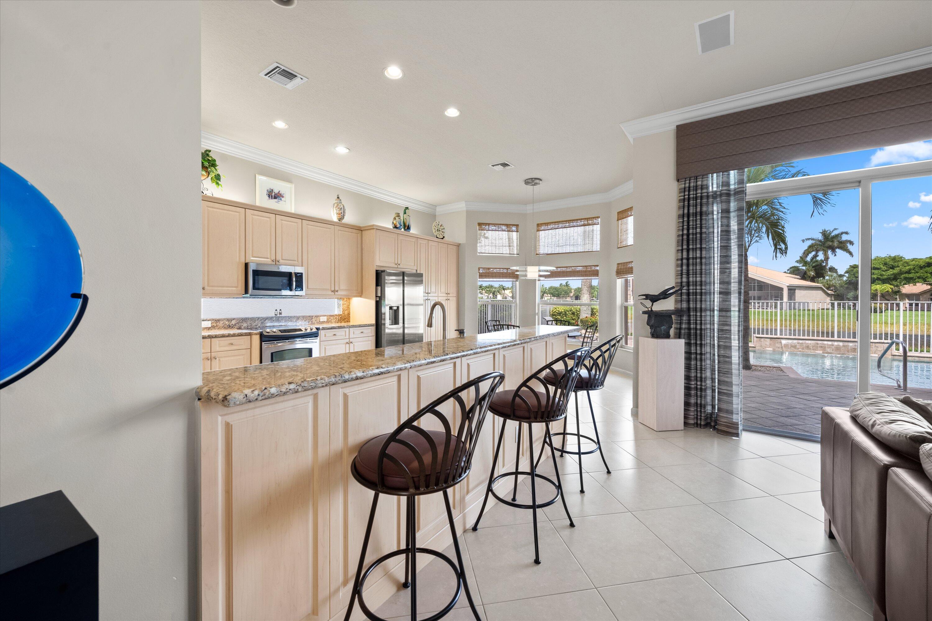 VALENCIA PALMS 3 - Residential