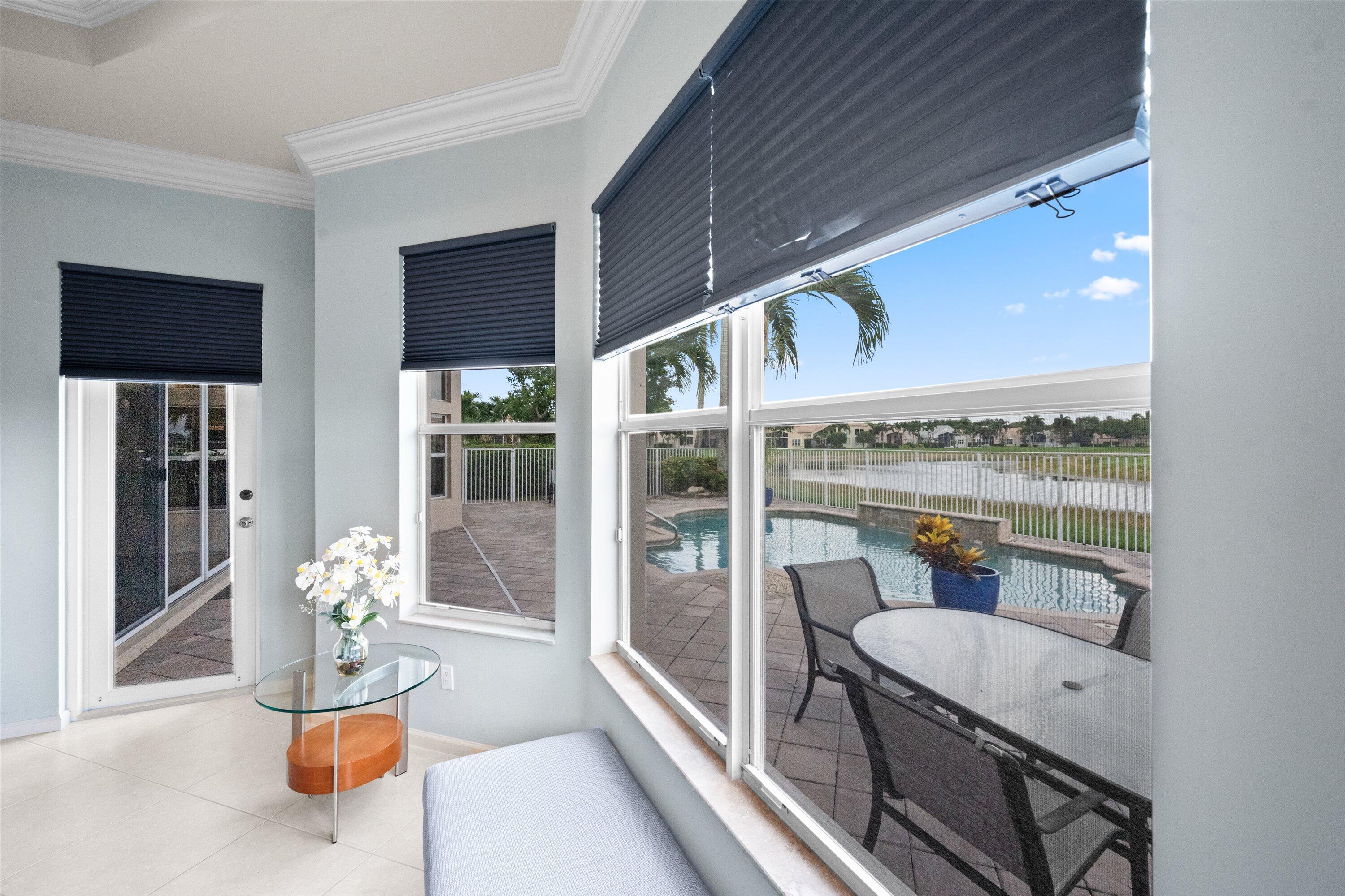 VALENCIA PALMS 3 - Residential