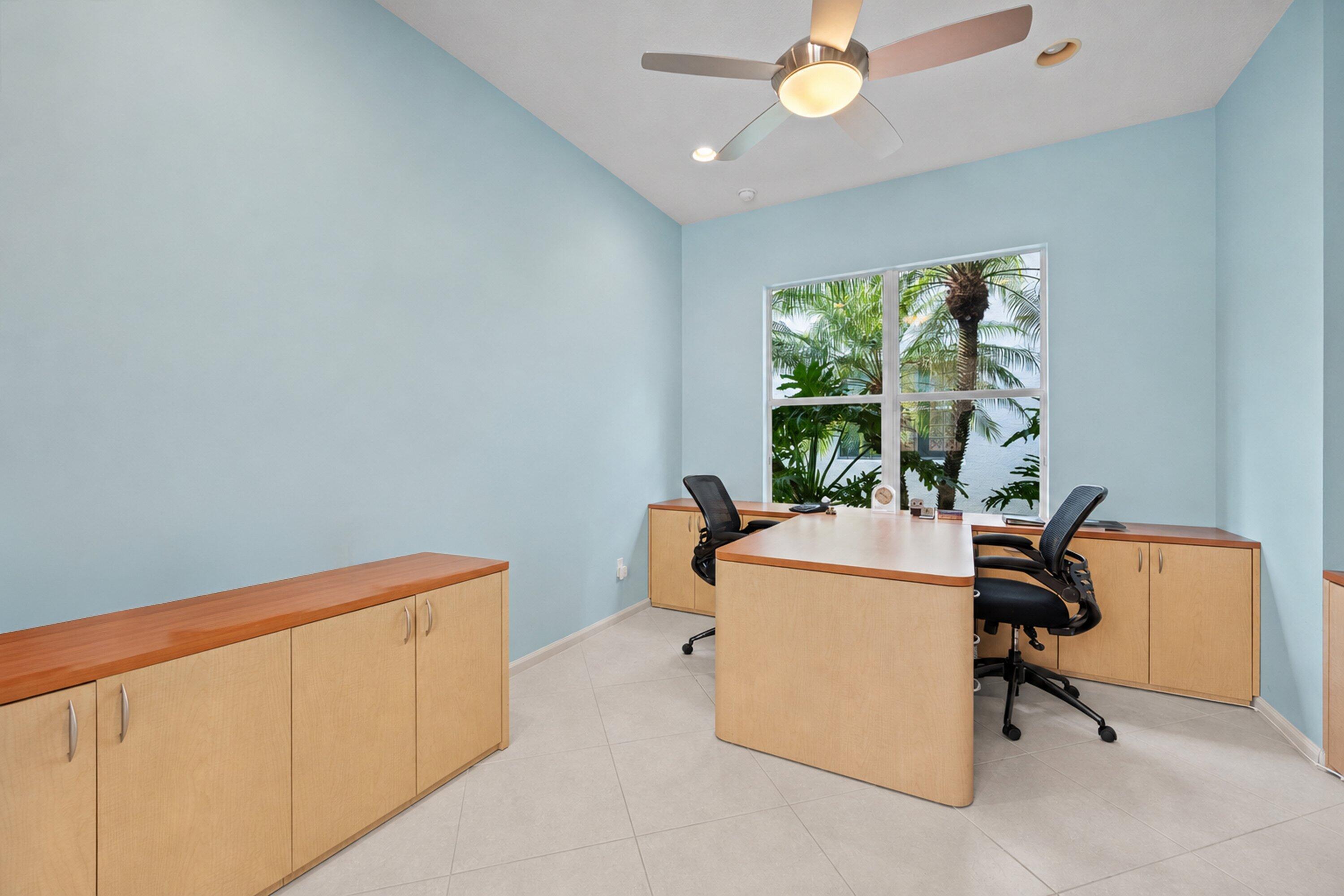 VALENCIA PALMS 3 - Residential