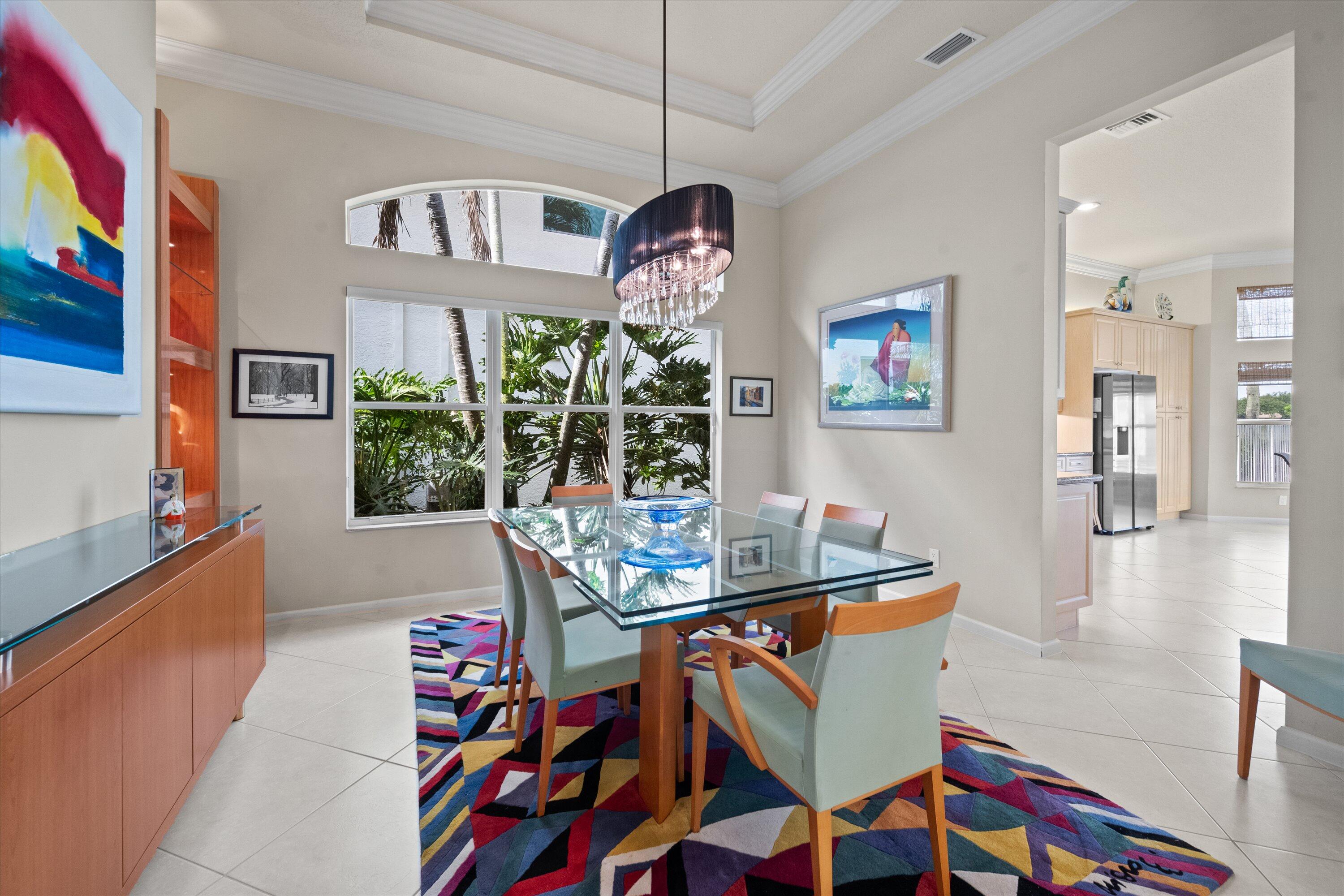 VALENCIA PALMS 3 - Residential
