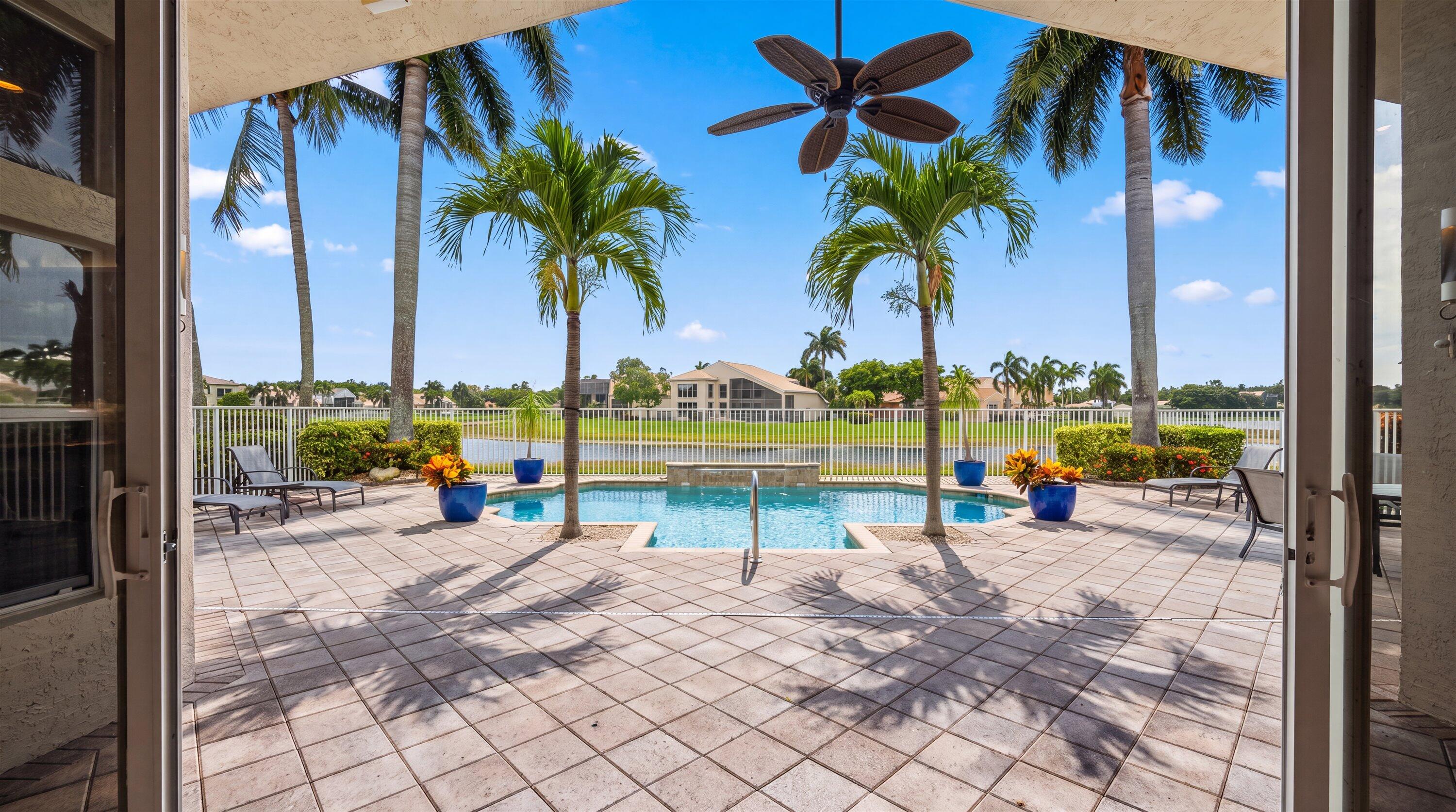 VALENCIA PALMS 3 - Residential