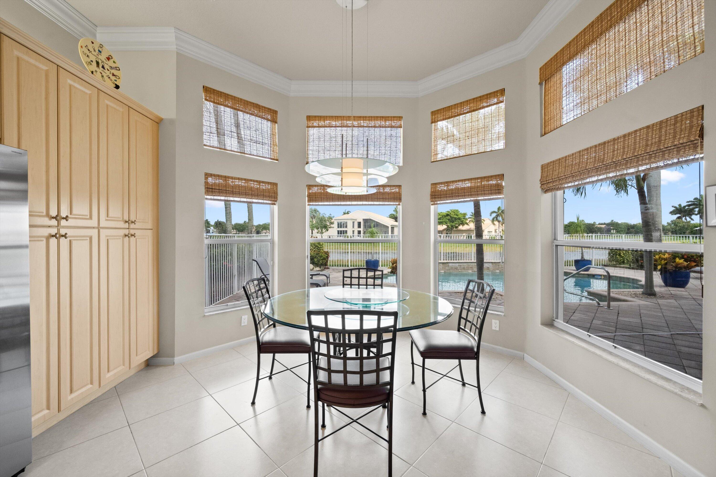VALENCIA PALMS 3 - Residential