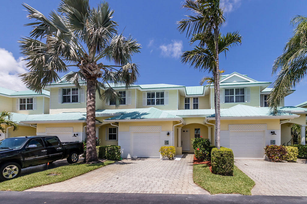 BAREFOOT COVE TOWNHOMES - Residential