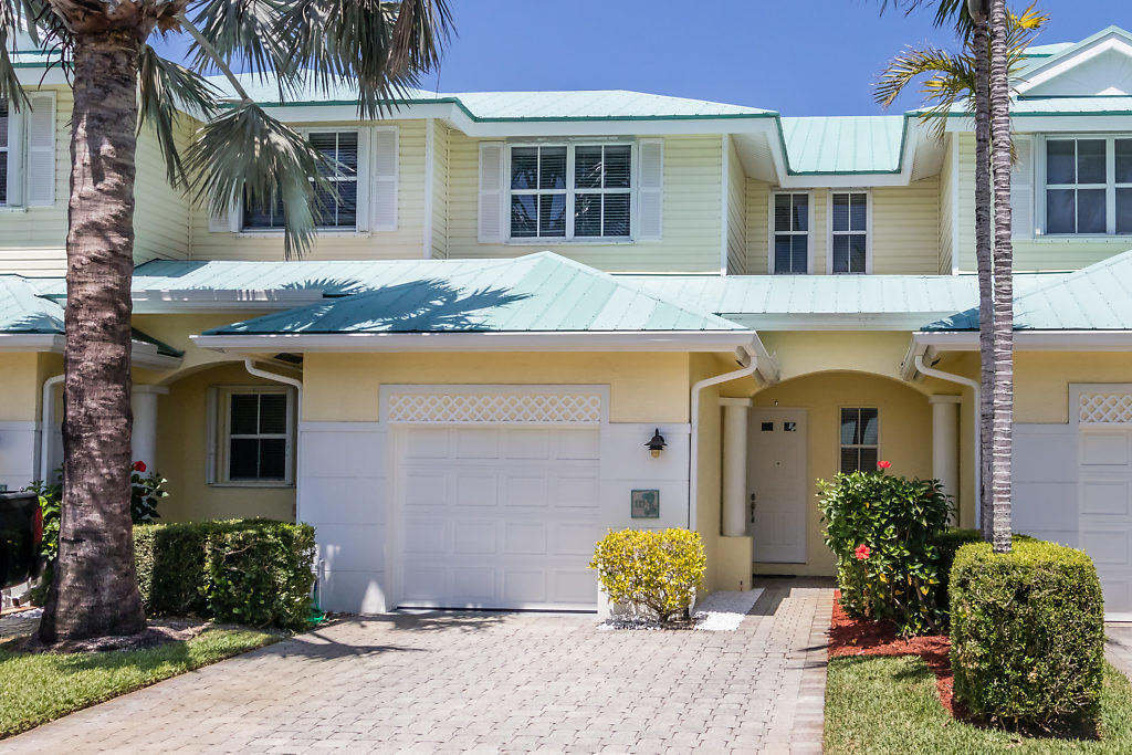 BAREFOOT COVE TOWNHOMES - Residential