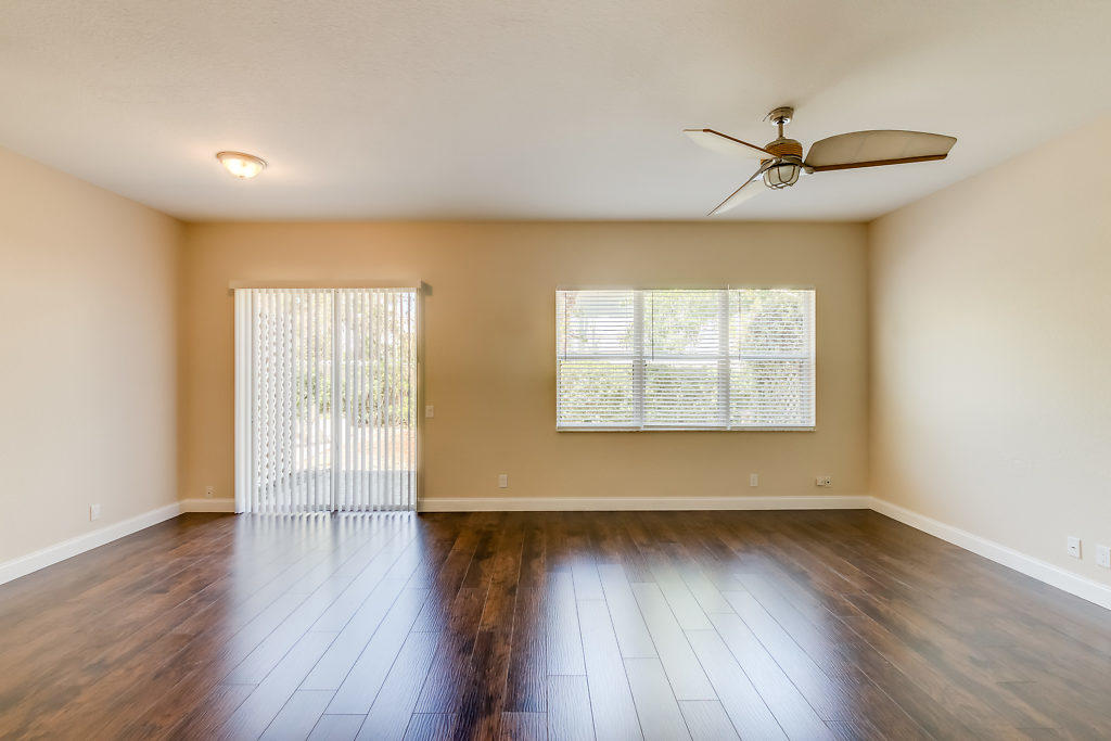 BAREFOOT COVE TOWNHOMES - Residential