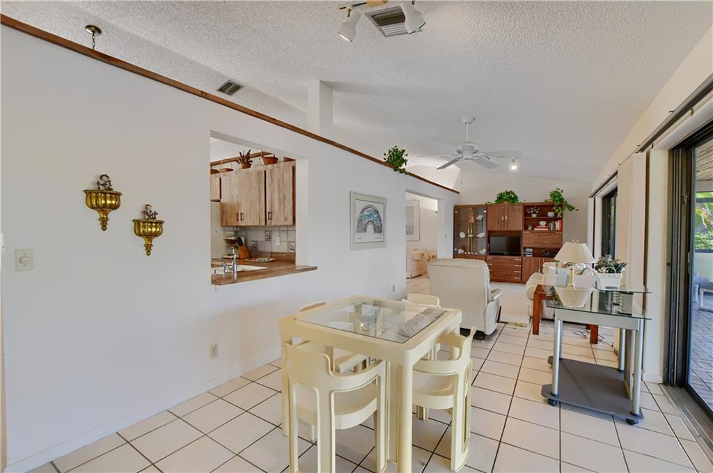 Coco Wood Lakes - Residential
