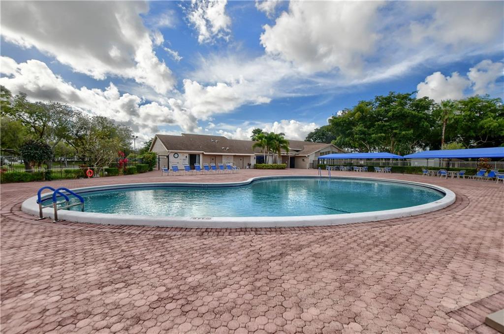 Coco Wood Lakes - Residential