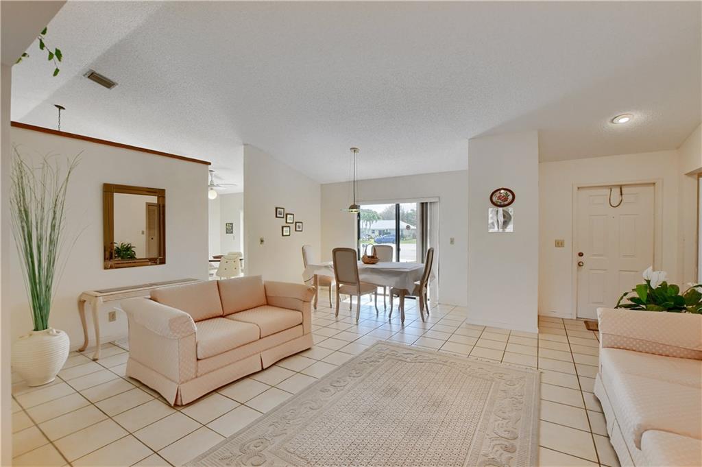 Coco Wood Lakes - Residential